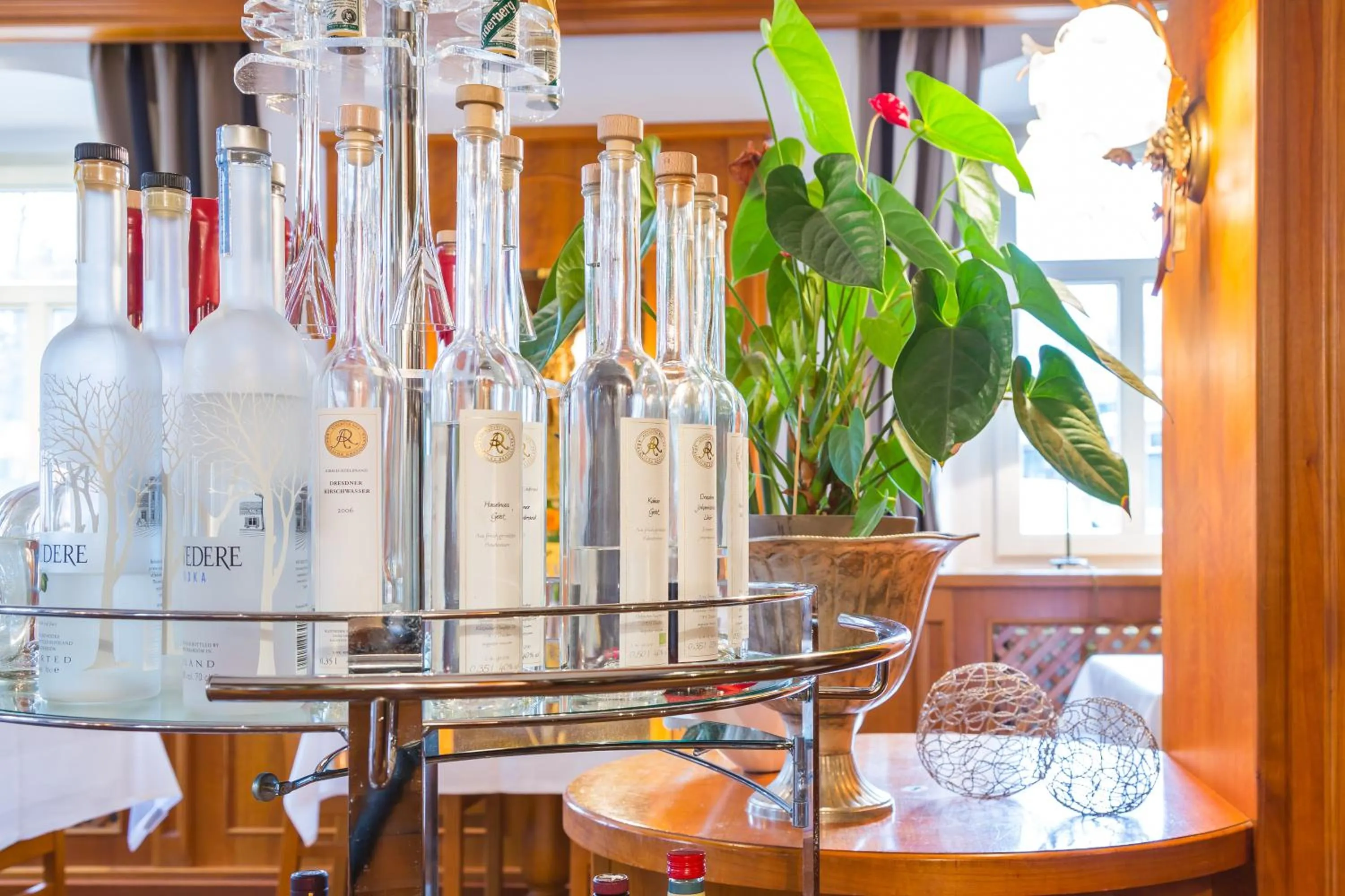 Lounge or bar in Romantik Hotel Schwanefeld & Spa