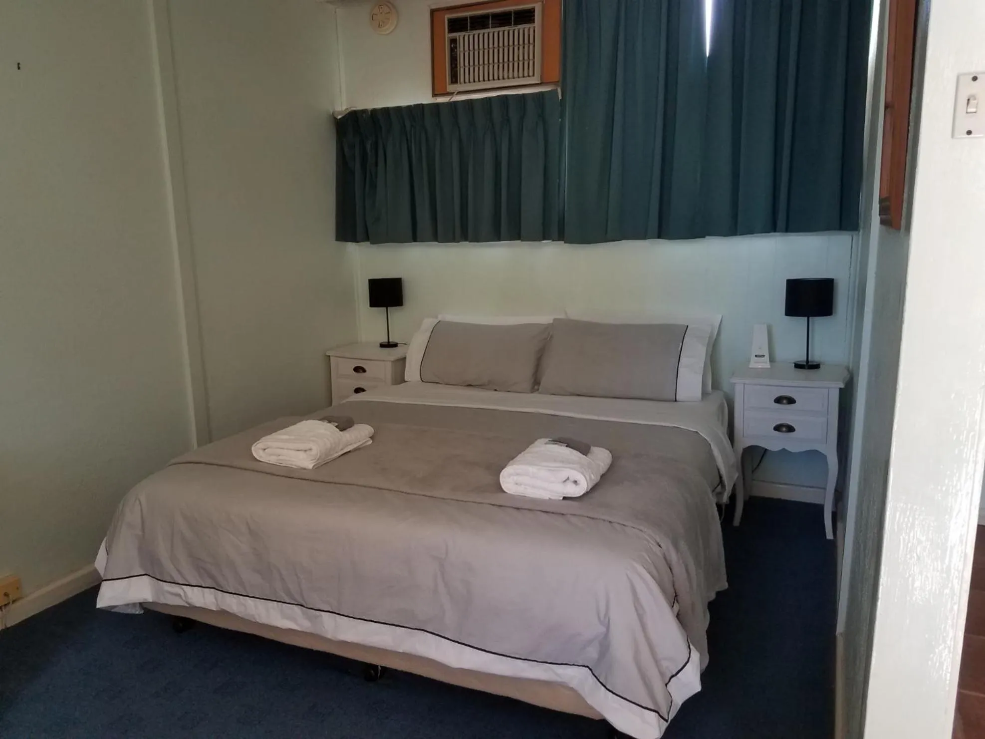 Bed in Wimmera Motel
