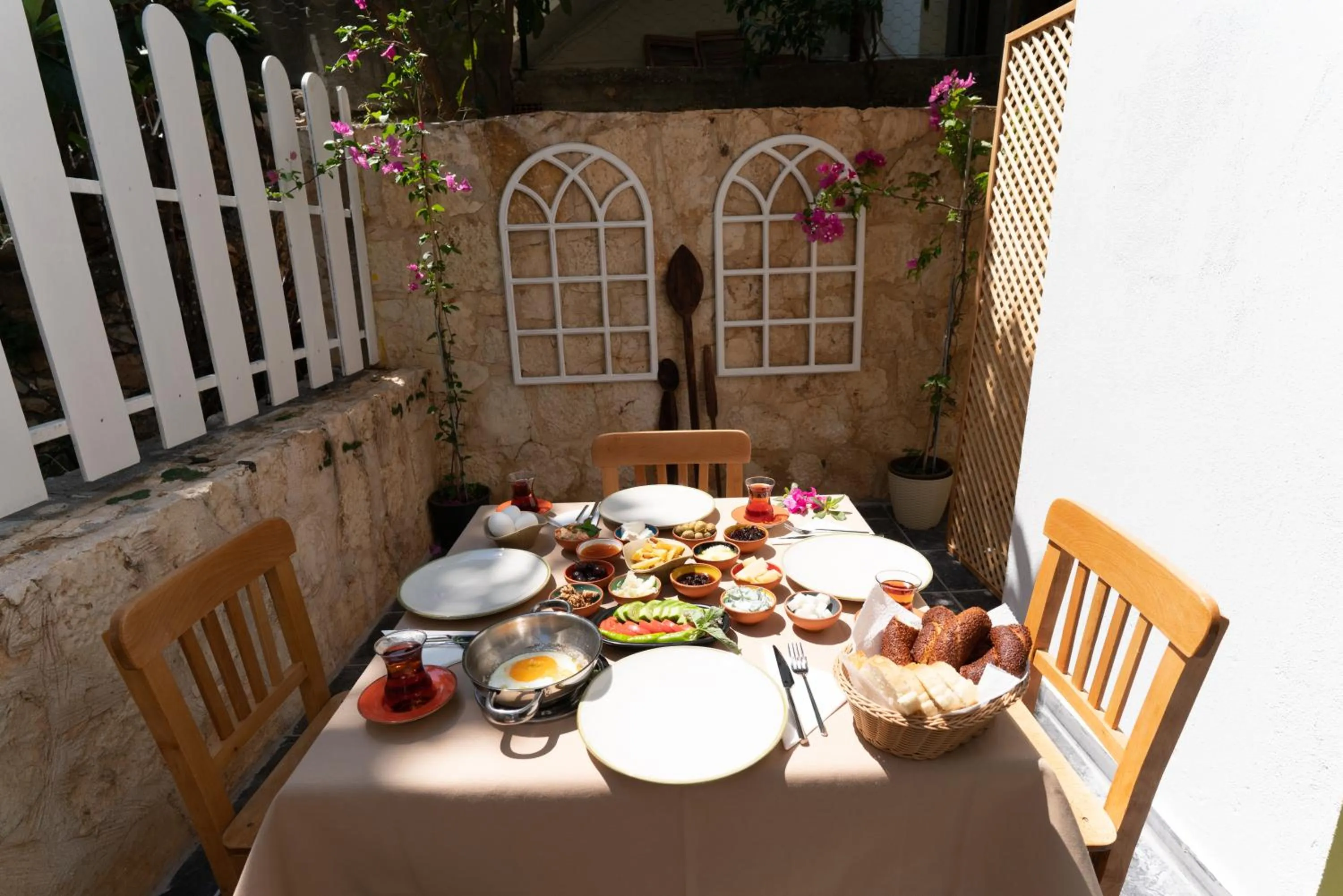 Breakfast in Holy Pansiyon