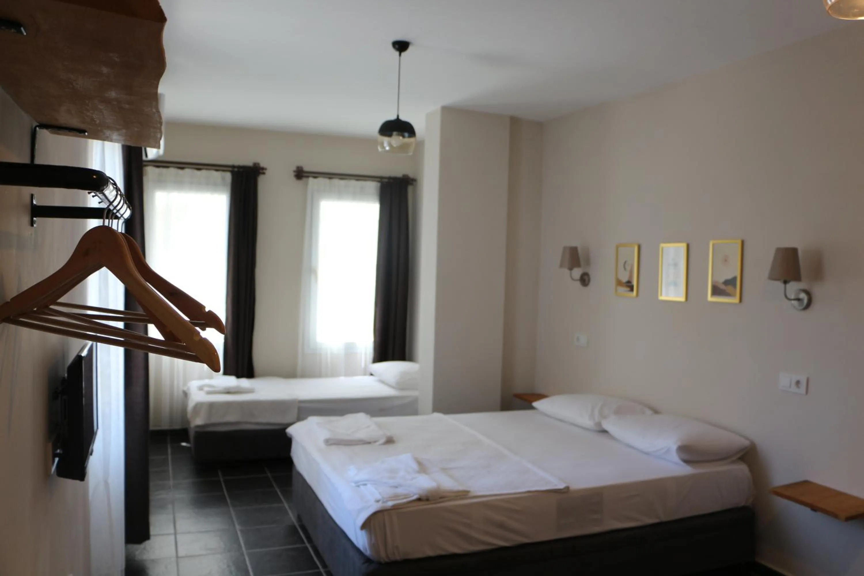 Bed in Holy Pansiyon