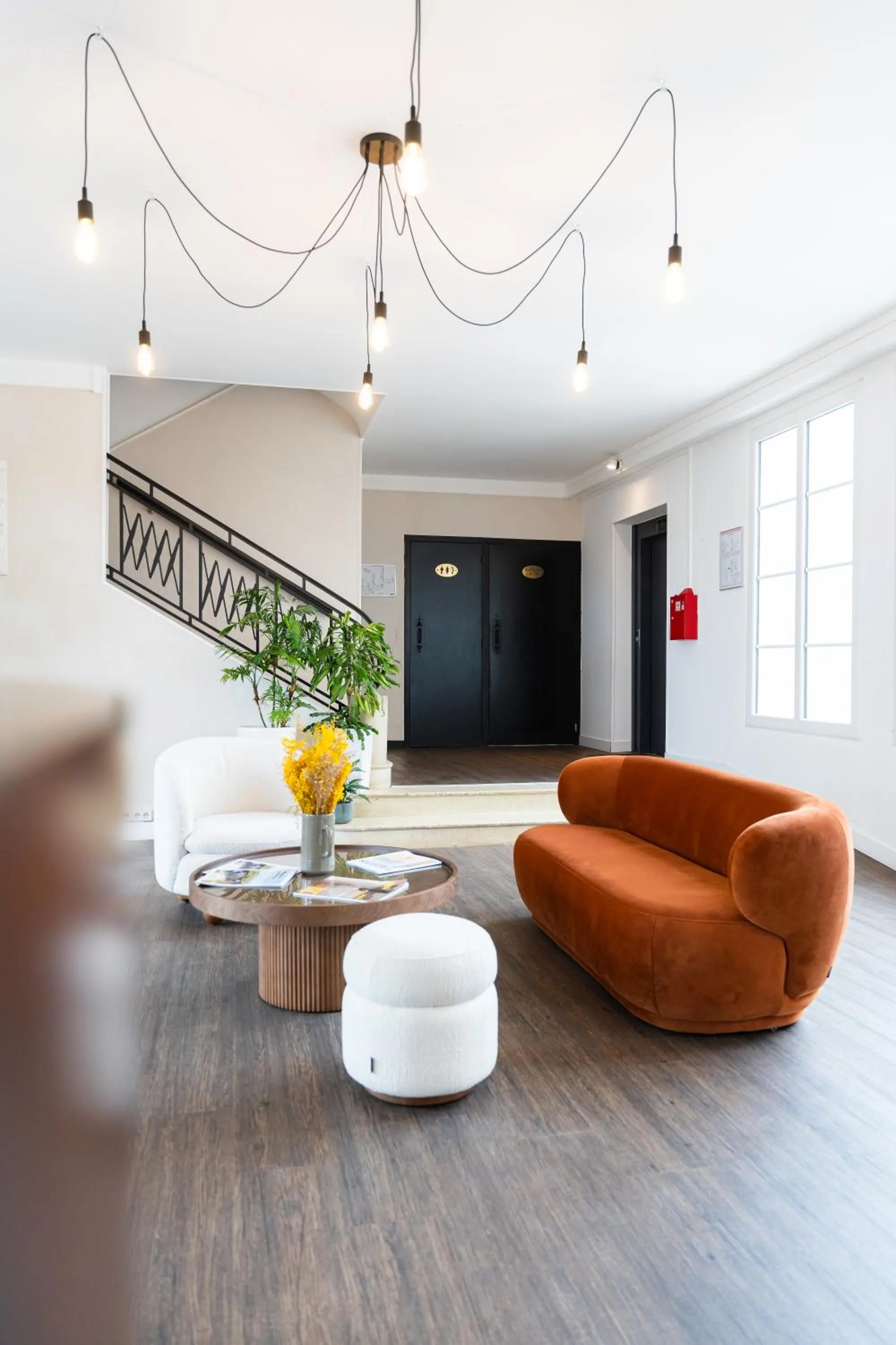 Property building in Le Clos Normand