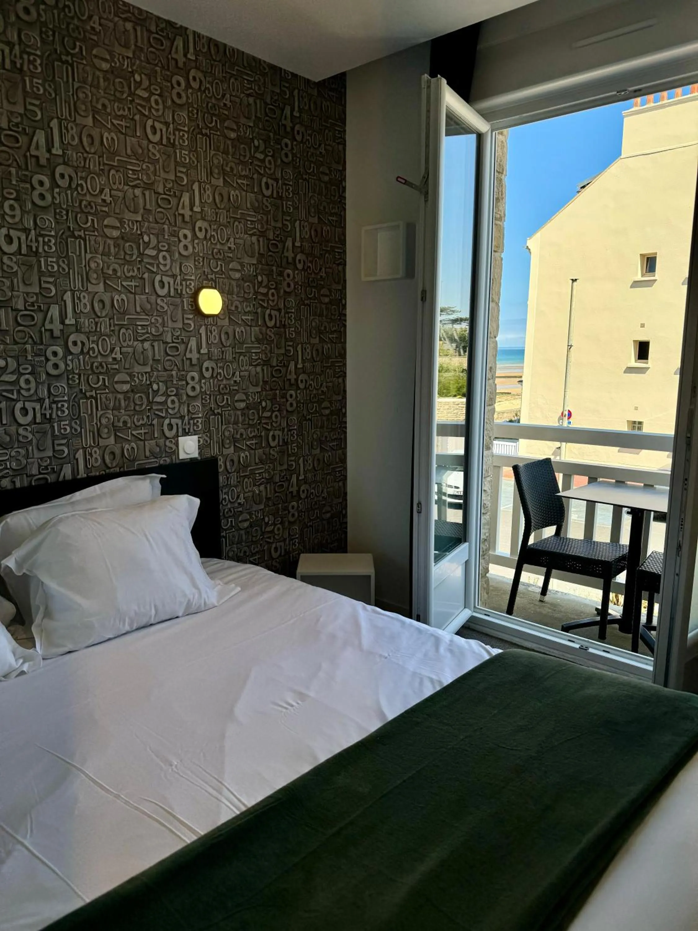 Bedroom, Bed in Le Clos Normand