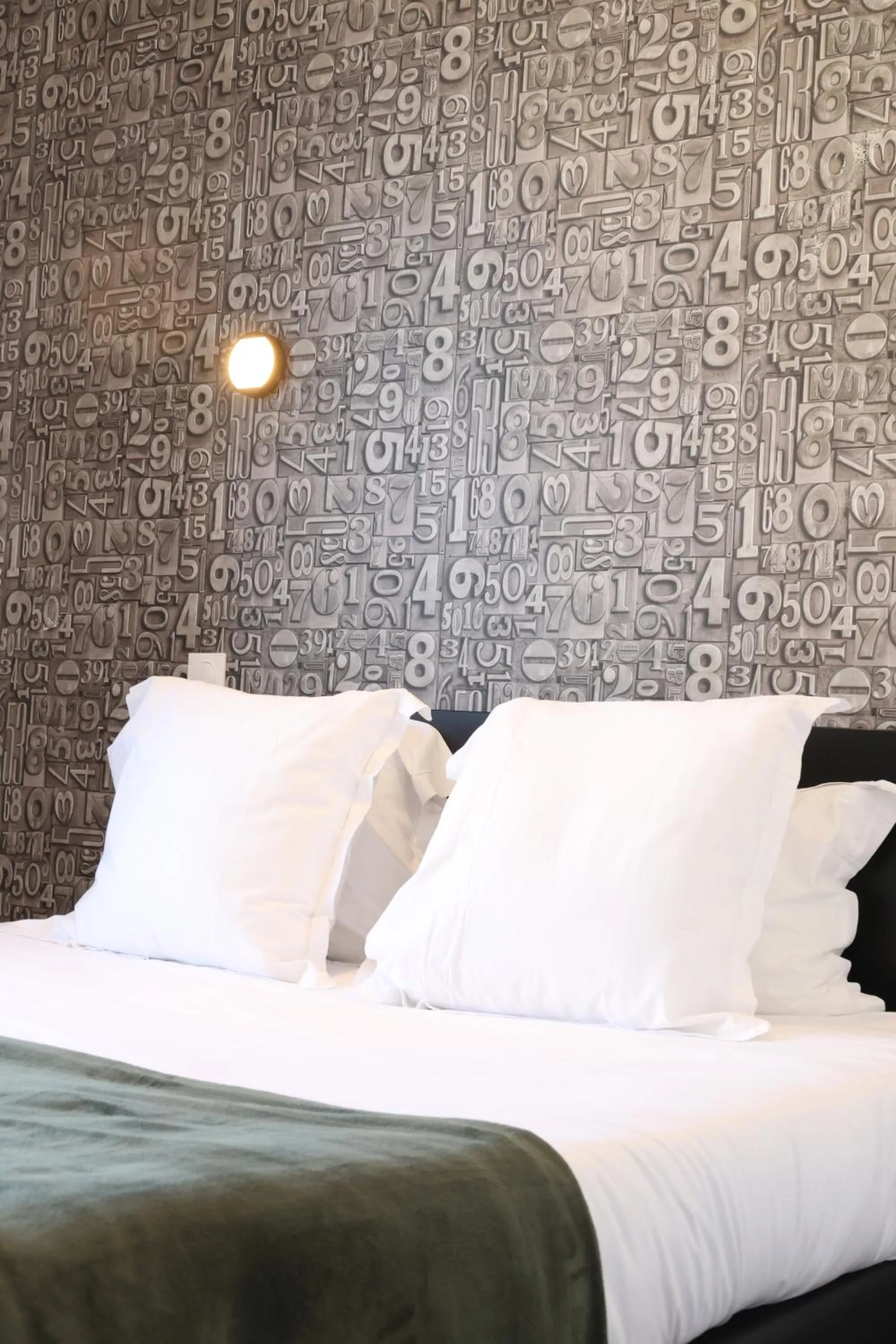 Bedroom, Bed in Le Clos Normand