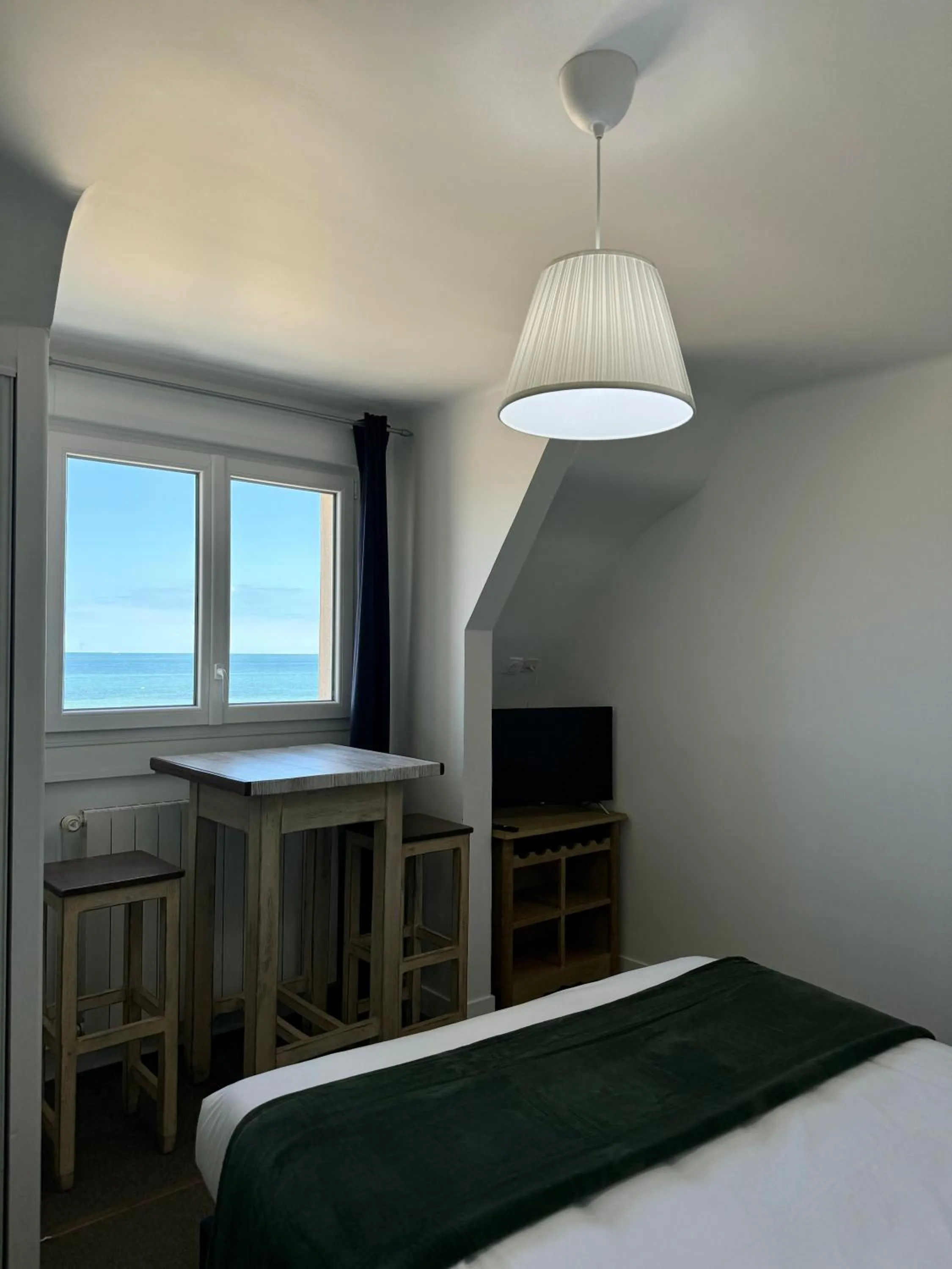 Sea view, Bed in Le Clos Normand
