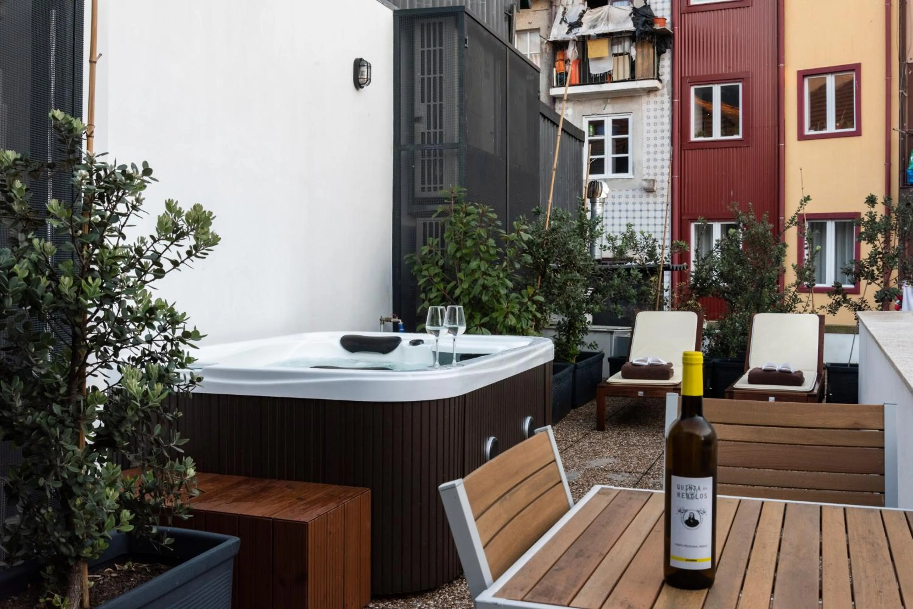 Hot Tub in NorteSoul Mouzinho