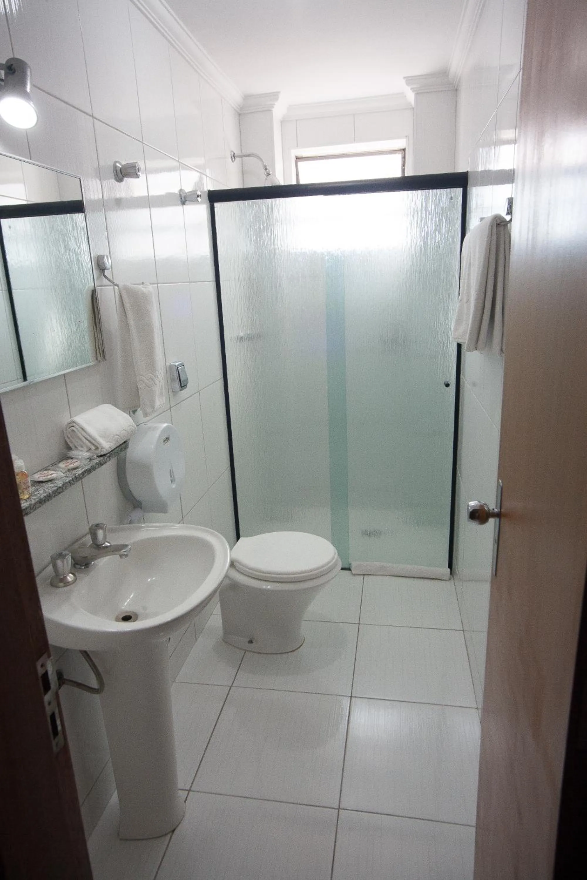 Toilet in Láparos Hotel