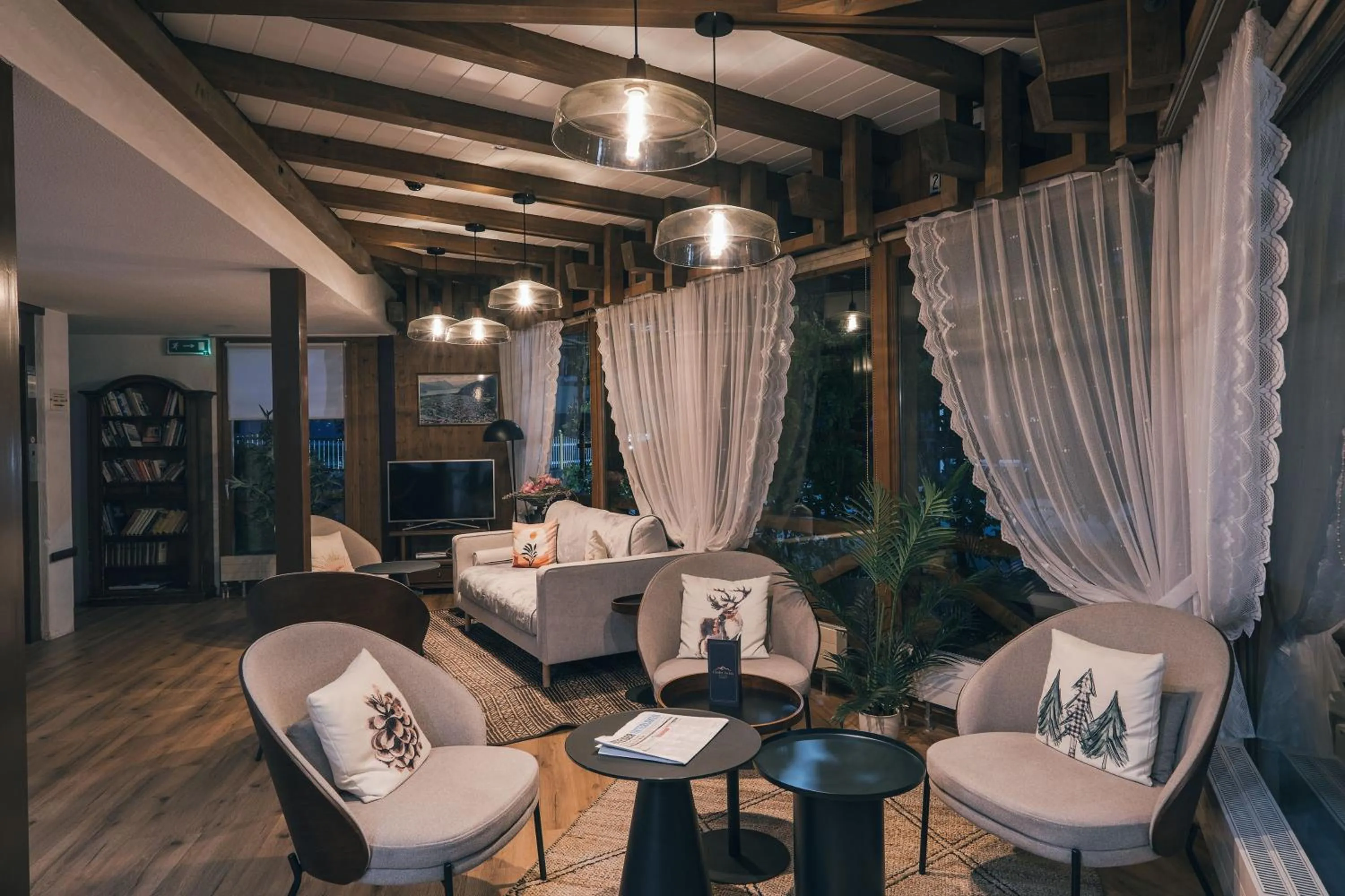 Living room in Hotel Chalet Swiss