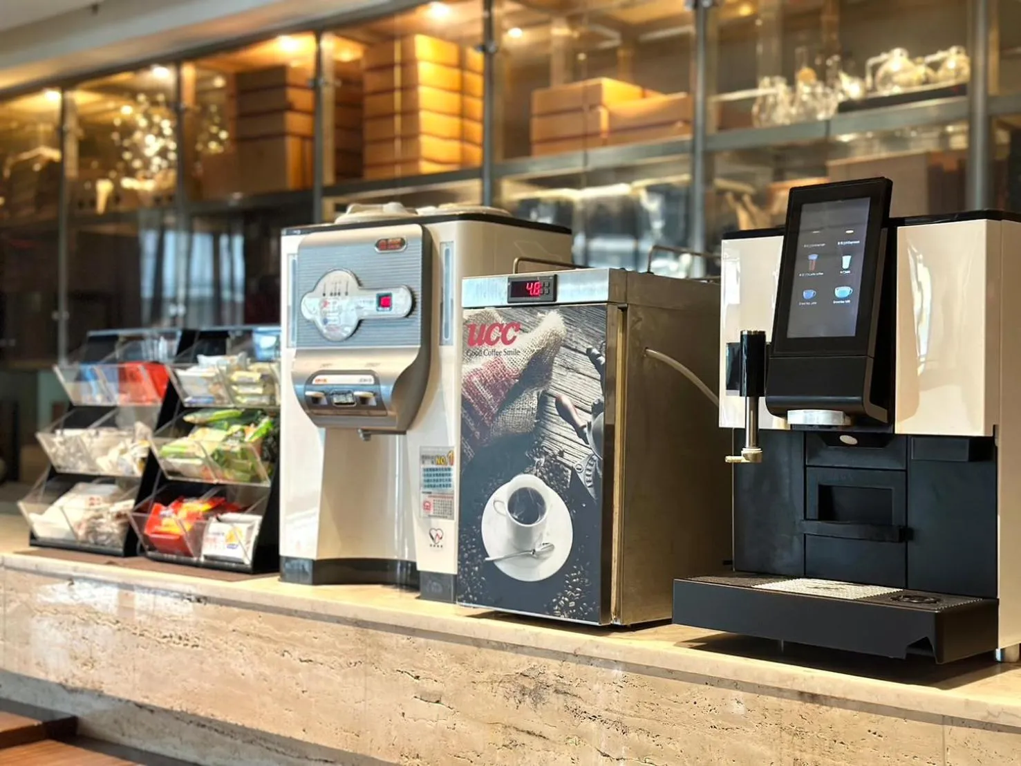 Area and facilities in Grand Earl Hotel