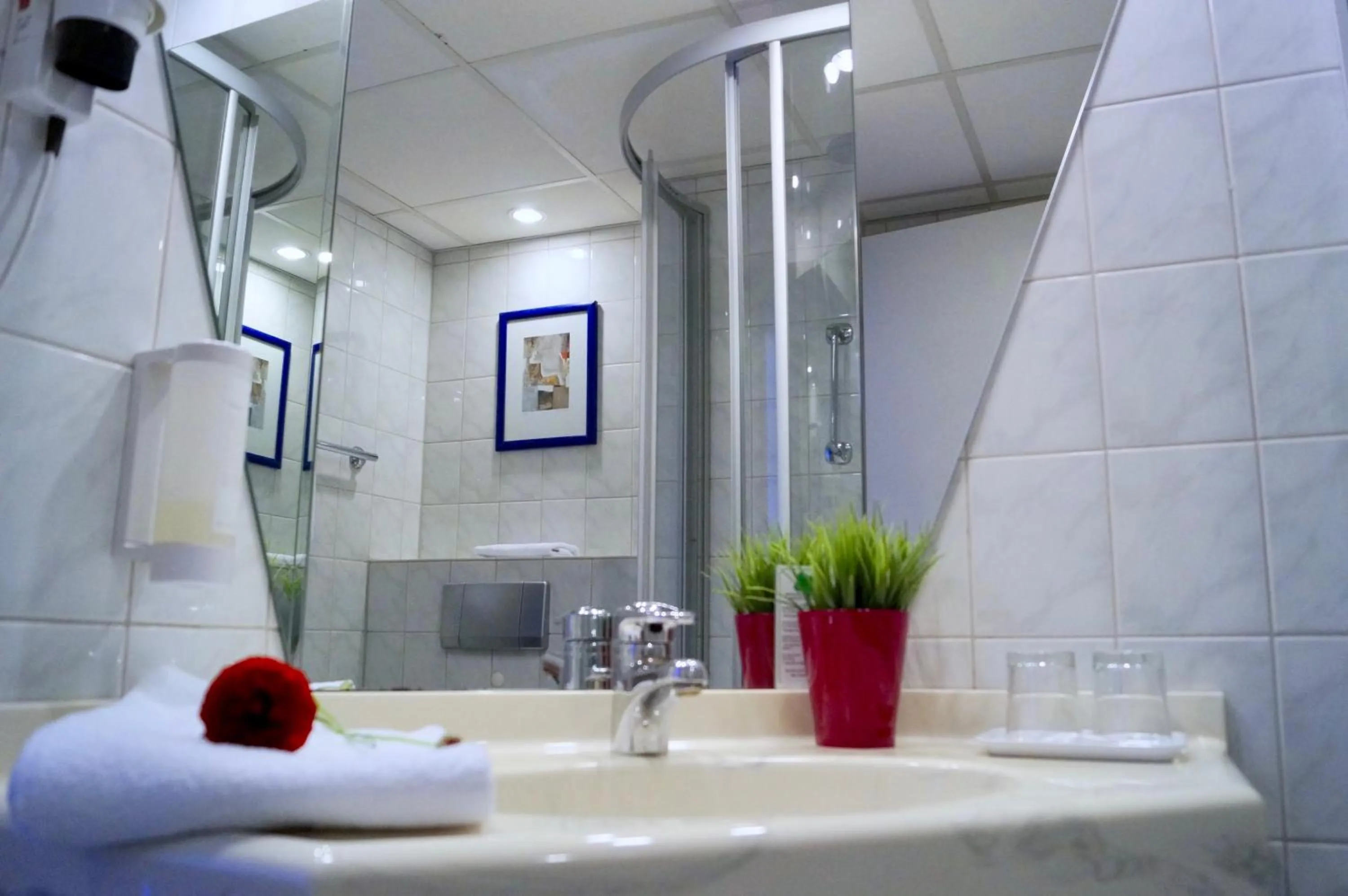 Bathroom in Grand Hostel Berlin Urban