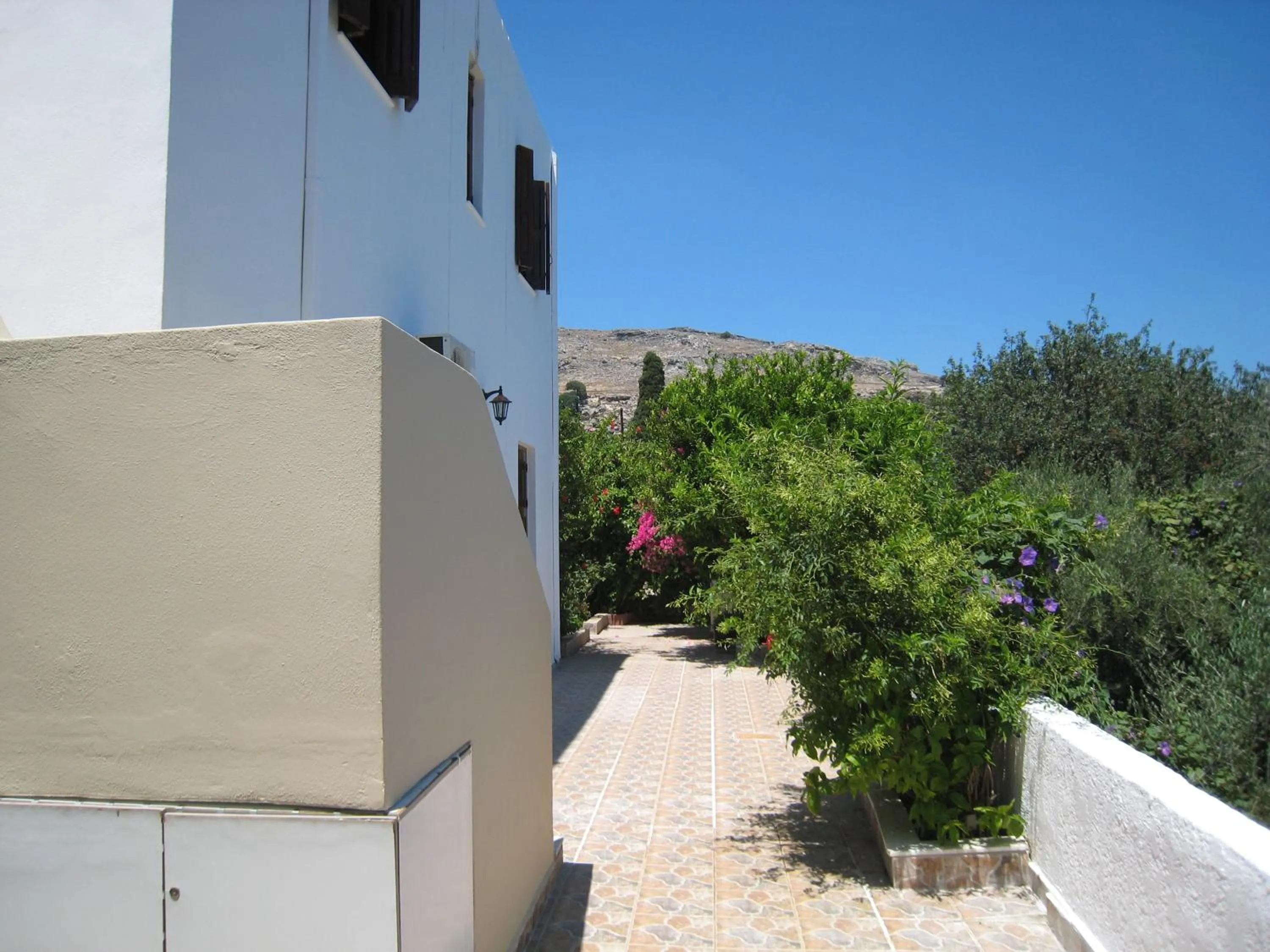 Property building in Eleftheria Lindian Studios II