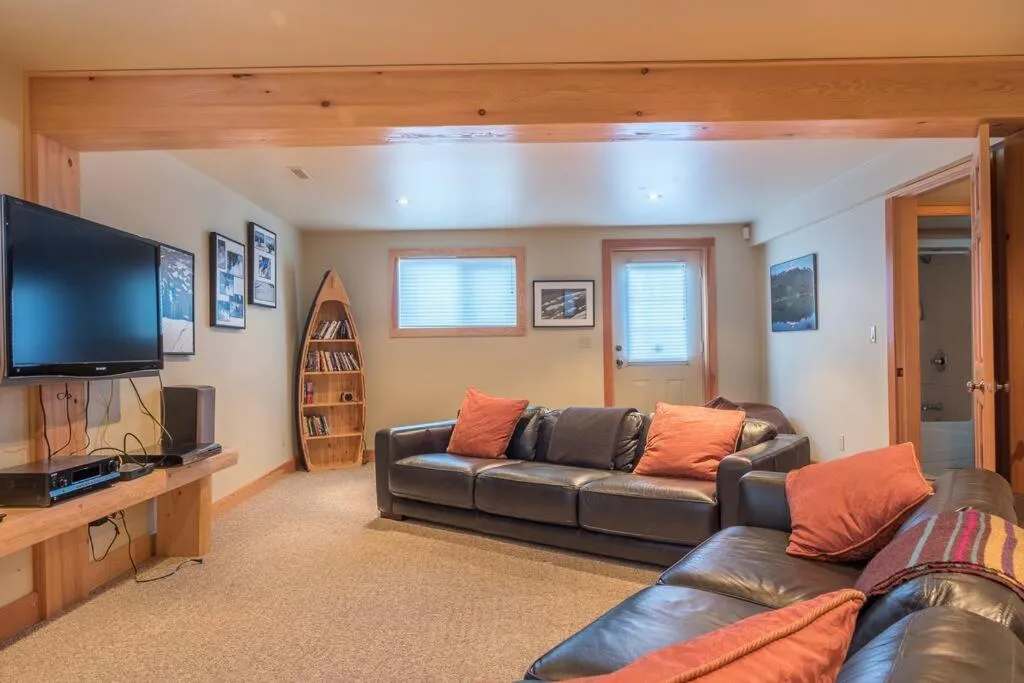 TV and multimedia in Revelstoke House Luxury Log House at Base of Resort