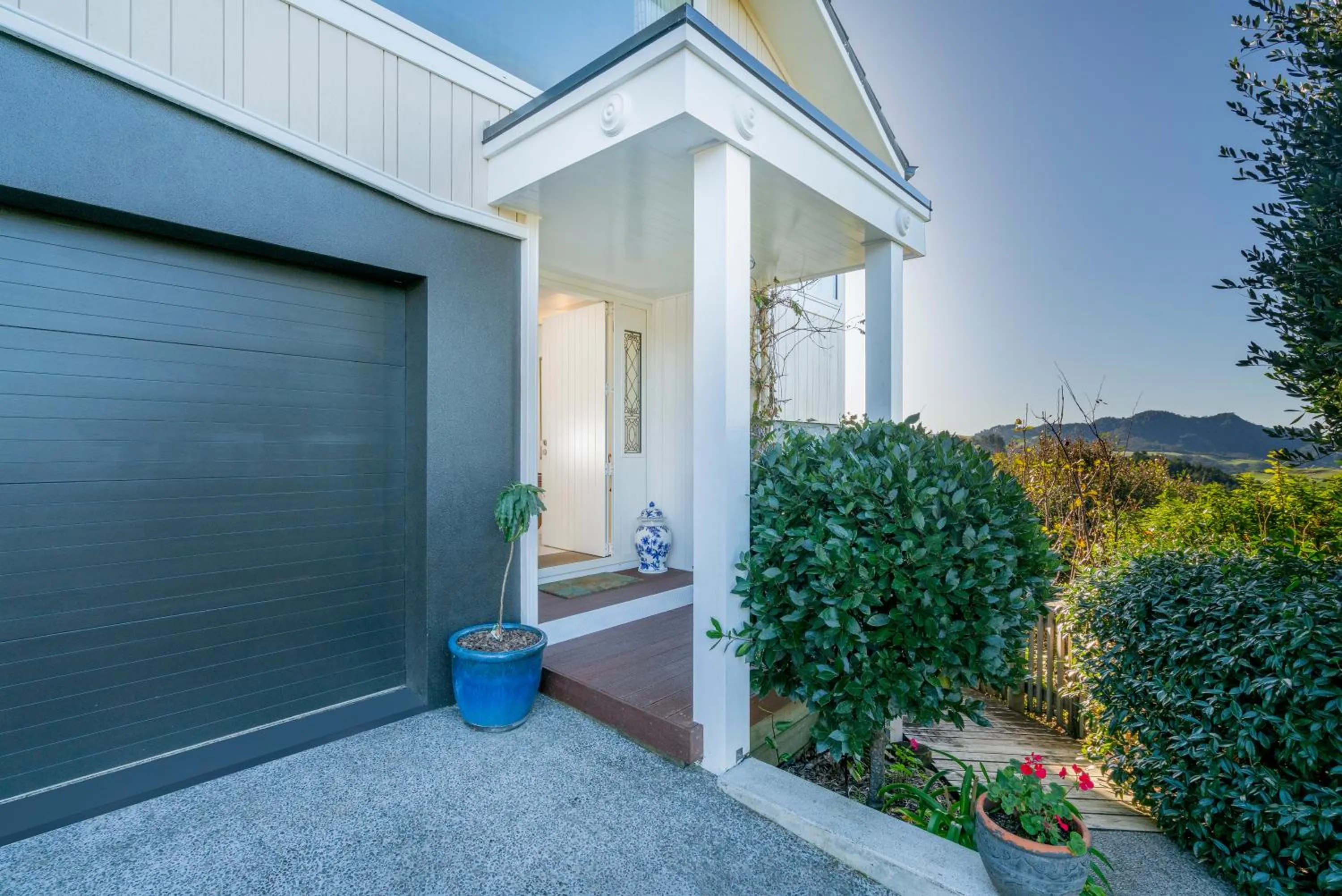 Facade/entrance in Bayview Valley Lodge Bed & Breakfast