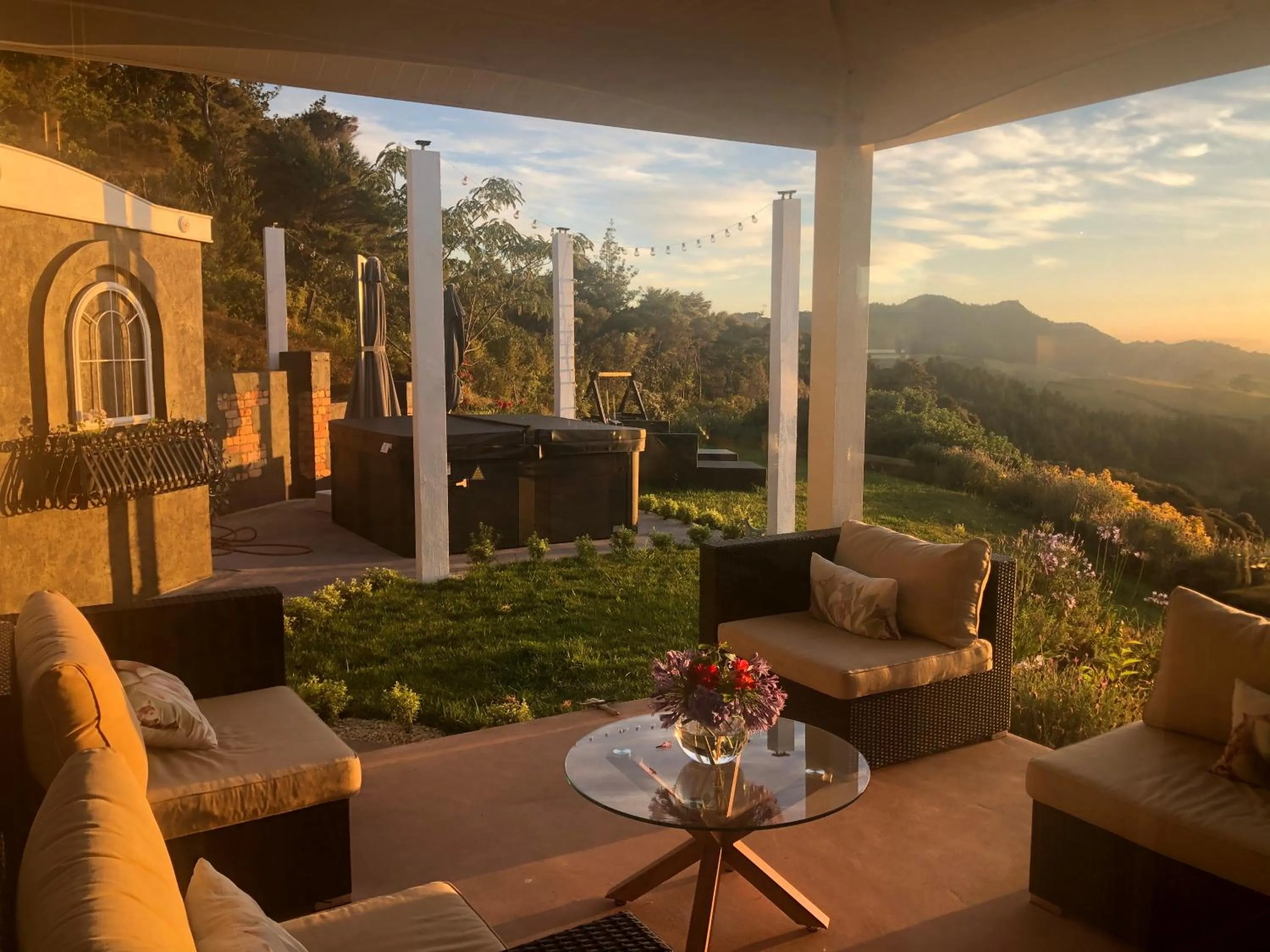 Balcony/Terrace in Bayview Valley Lodge Bed & Breakfast