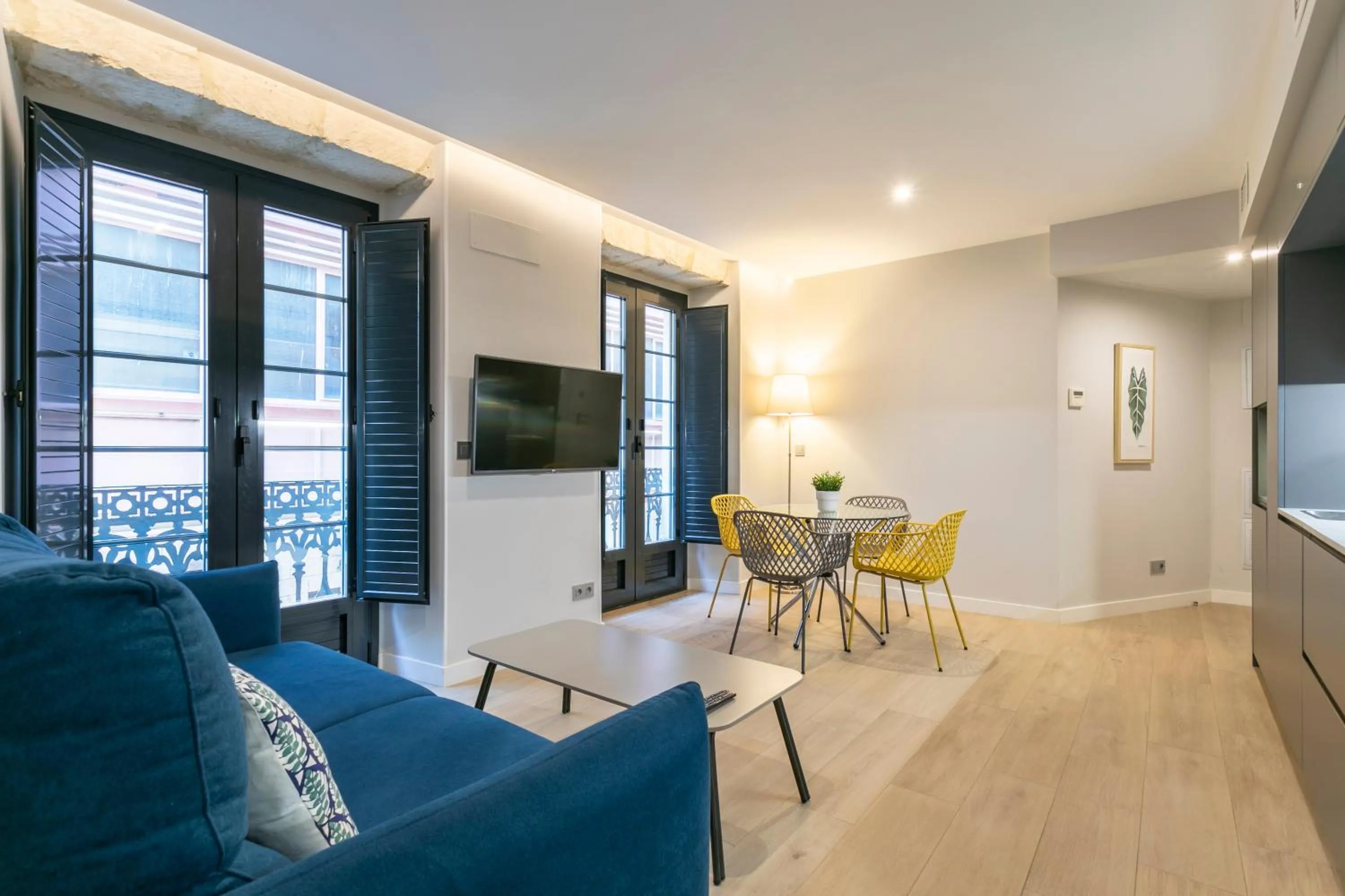 Living room in Arenal Suites Alicante