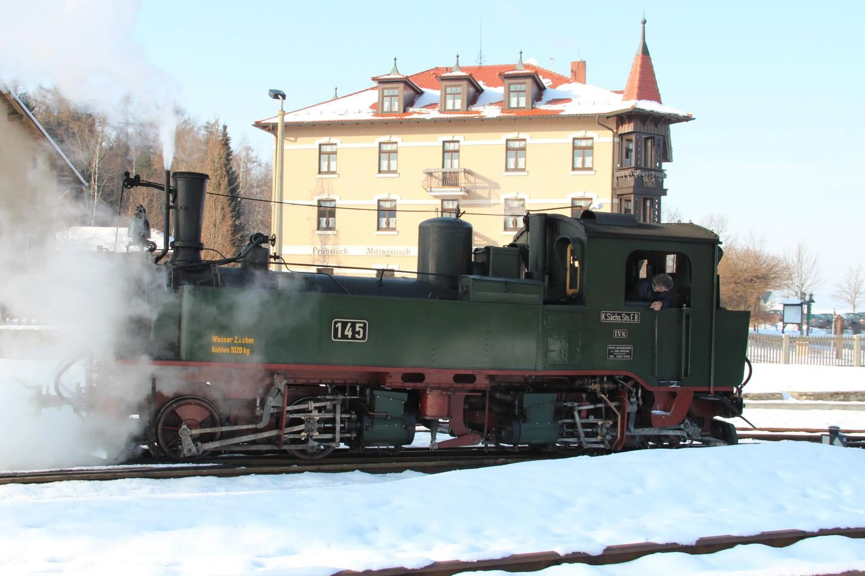 Property building in Hotel BB Bahnhof Bertsdorf