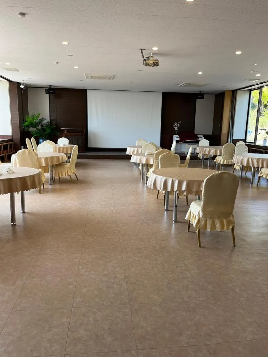 Meeting/conference room in Fuji Yamanakako Resort Hotel