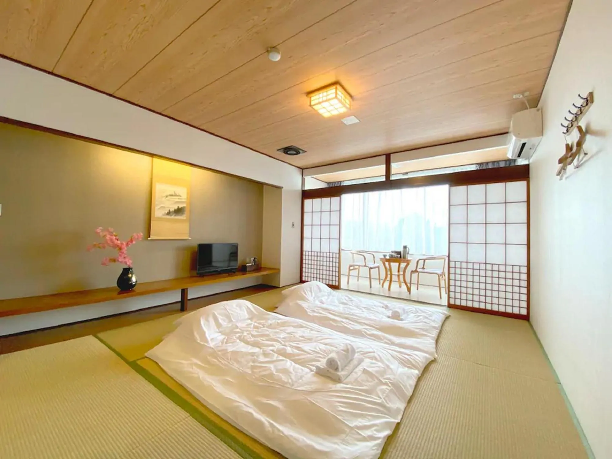 Bedroom in Fuji Yamanakako Resort Hotel