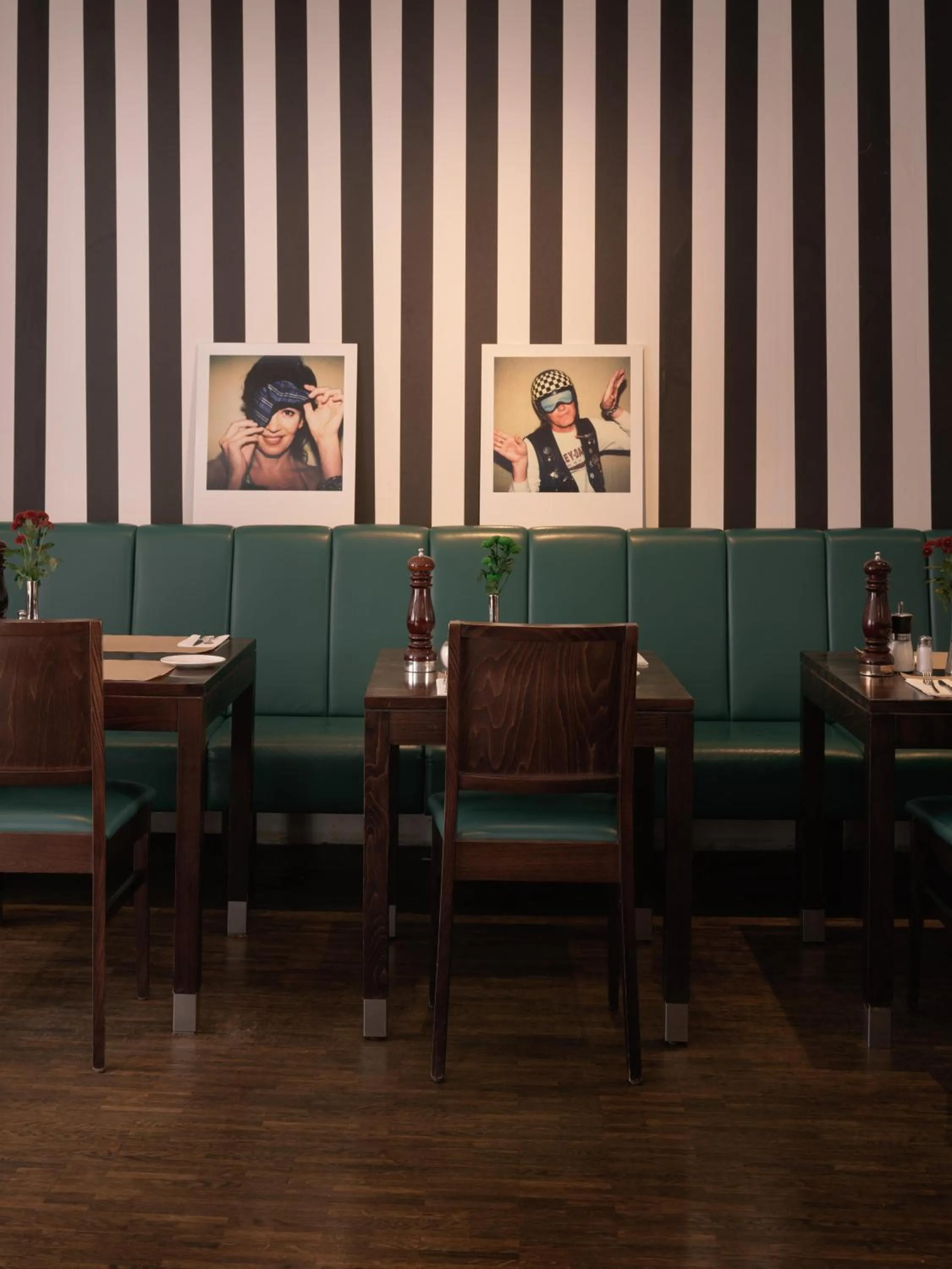 Restaurant/places to eat in Flemings Hotel München-Schwabing