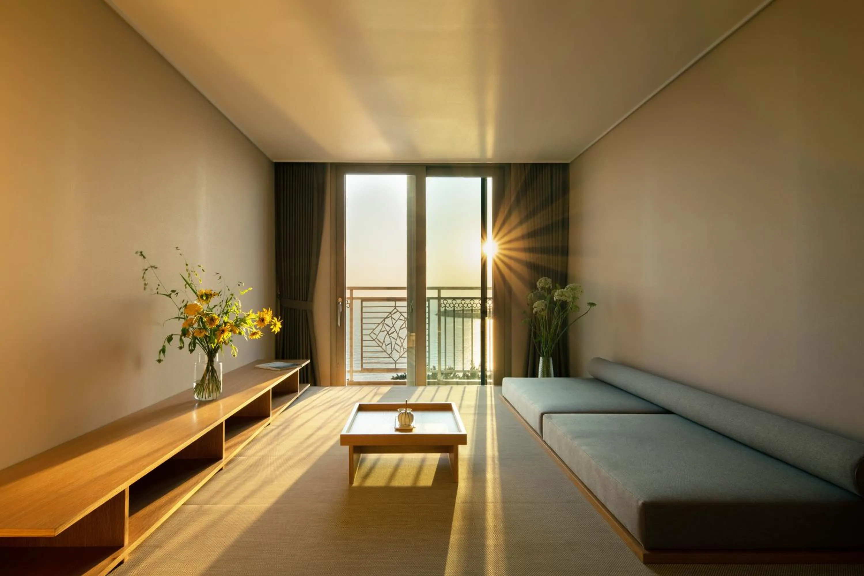 Living room, Bed in The Week & Resort