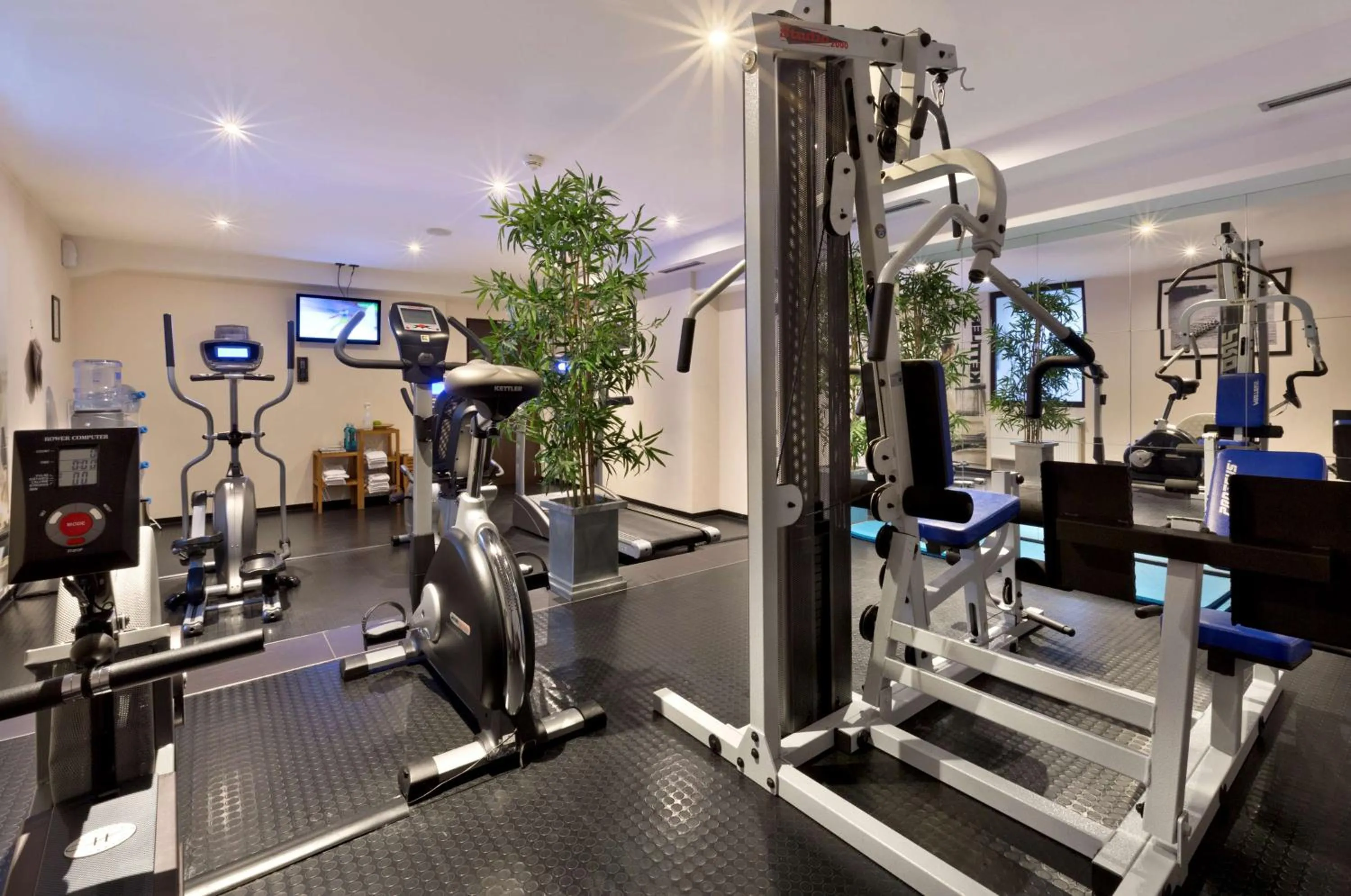 Fitness centre/facilities in Flemings Hotel München-City