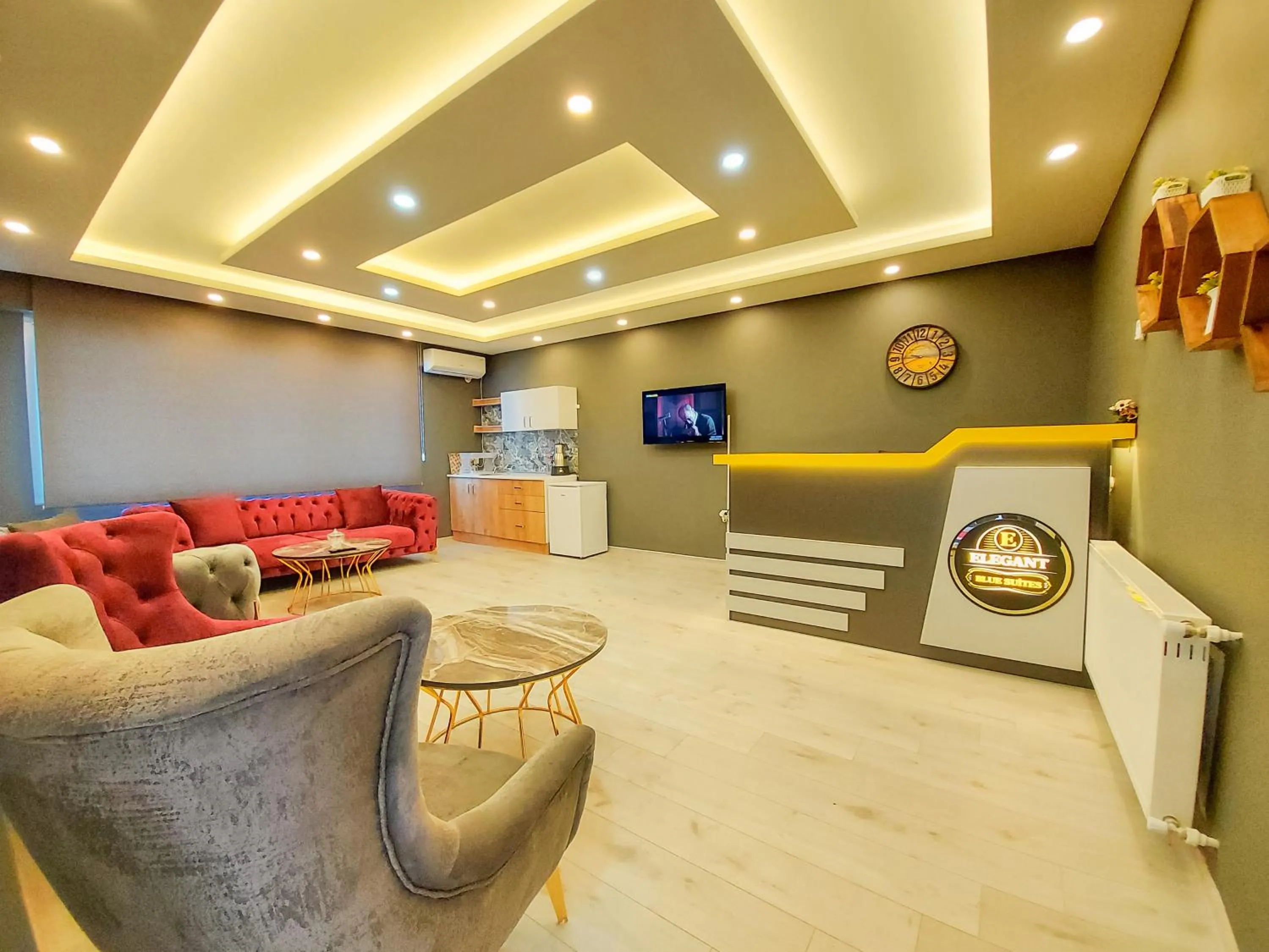 Lobby or reception in ELEGANT BLUE SUİTES