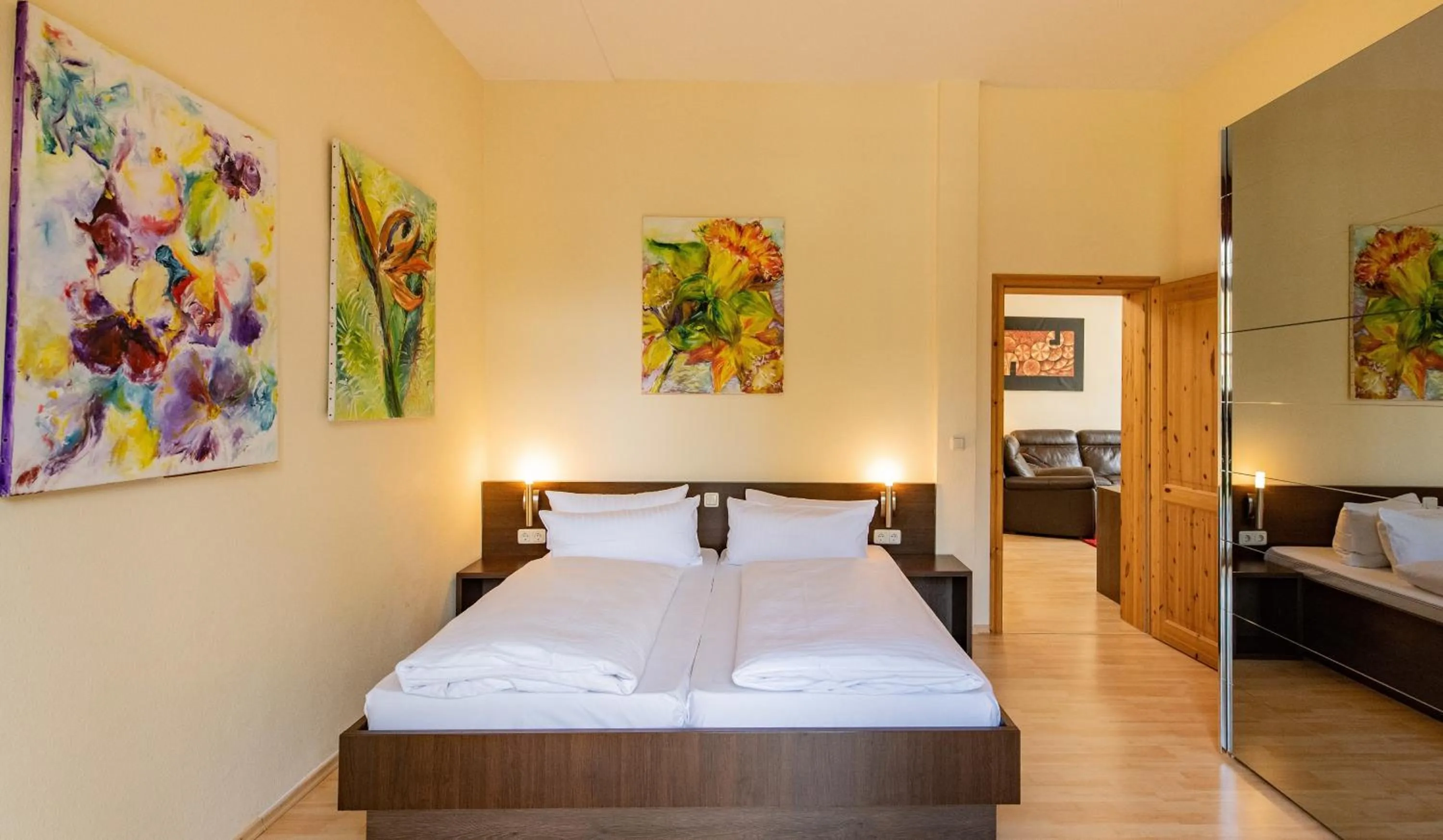 Bedroom, Bed in Kulturhotel Kaiserhof