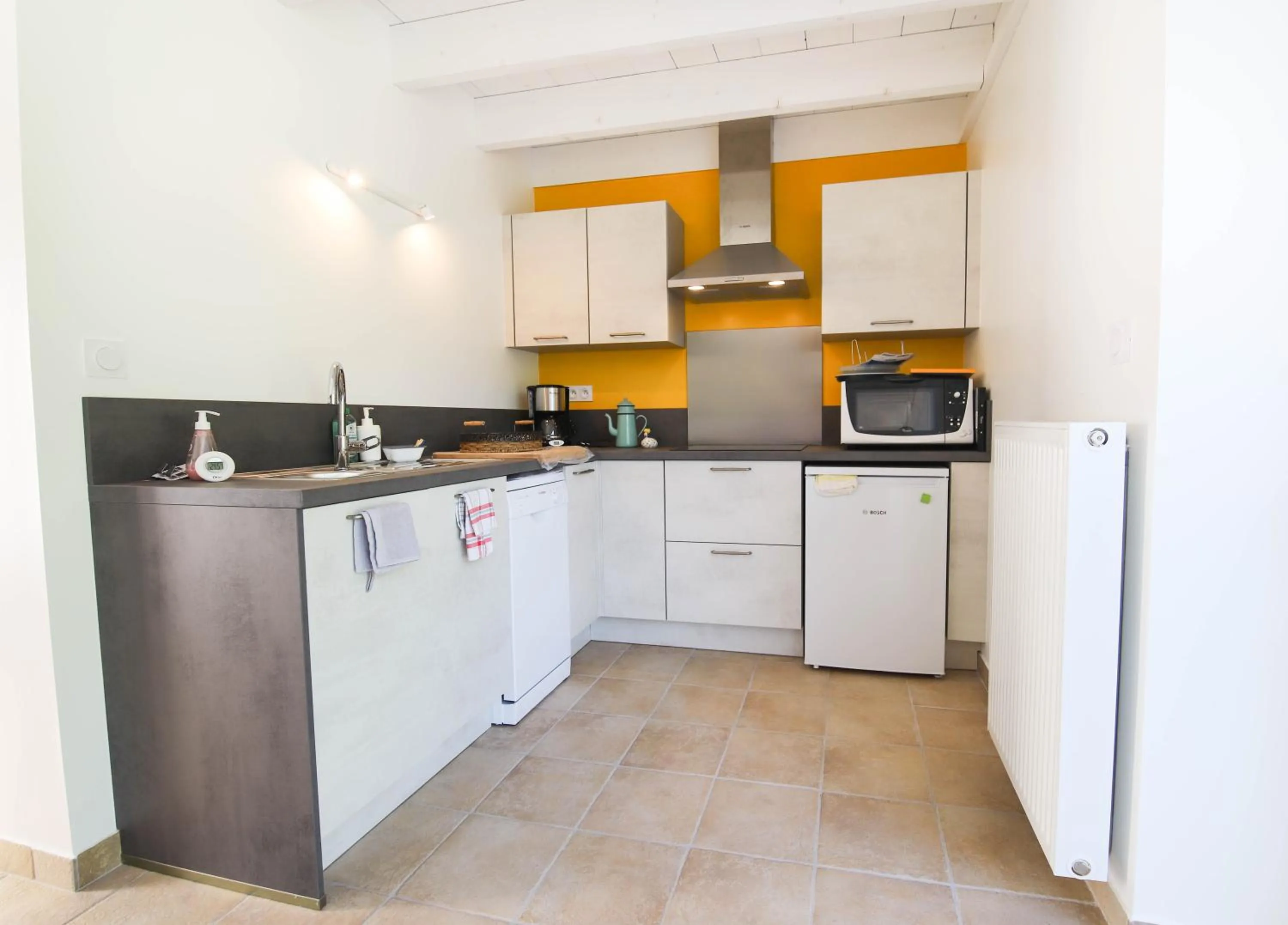 Kitchen or kitchenette in Domaine des Fougères
