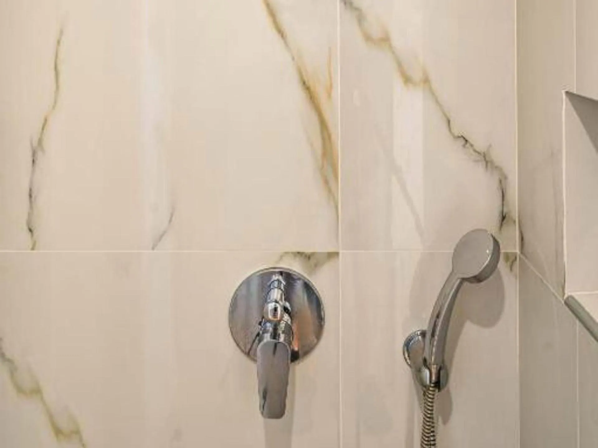 Shower in Manousis ApartHotel