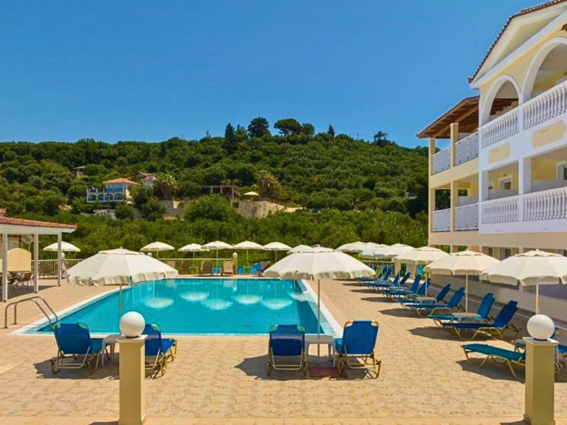 Day in Manousis ApartHotel