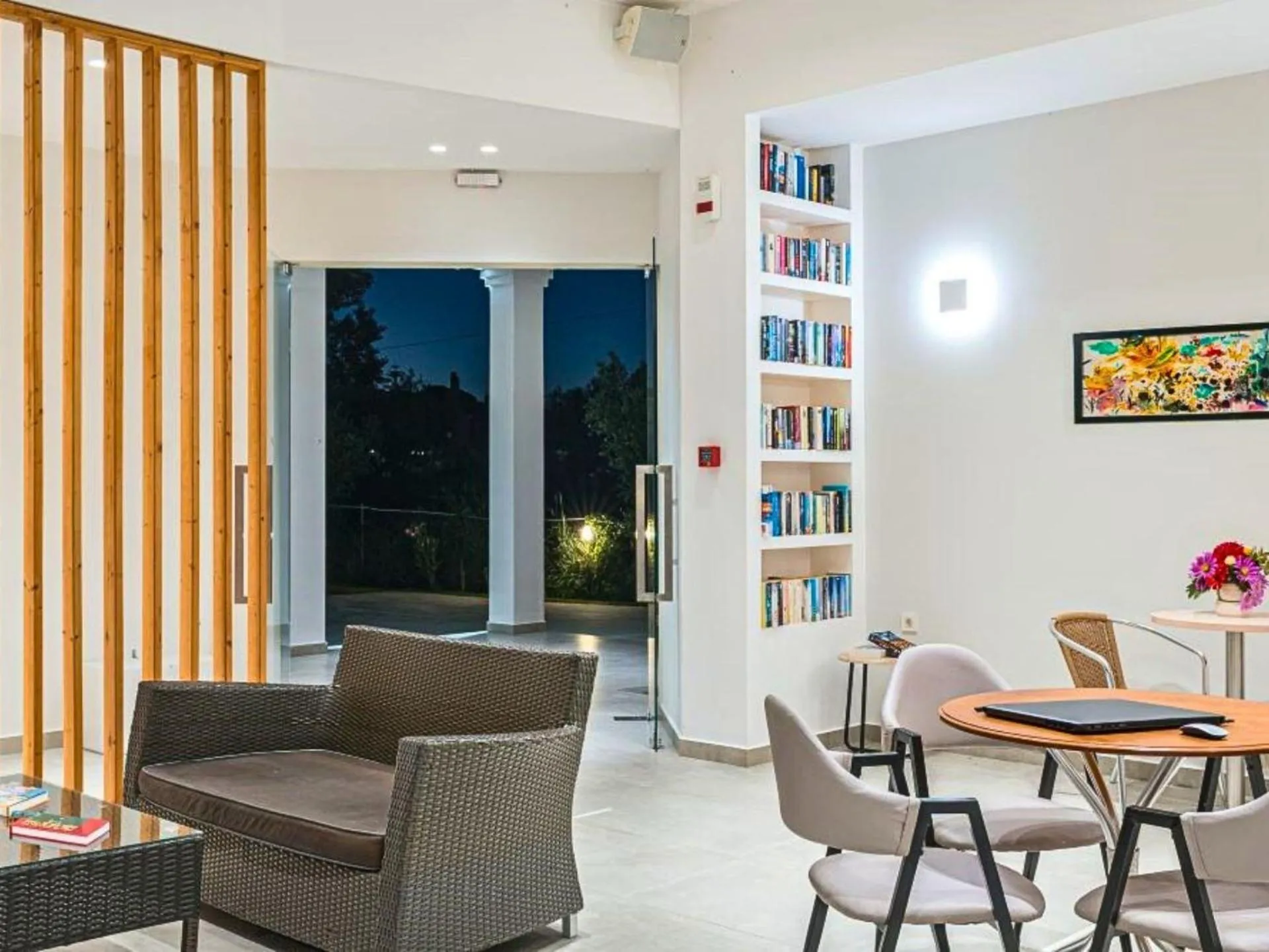 Library in Manousis ApartHotel