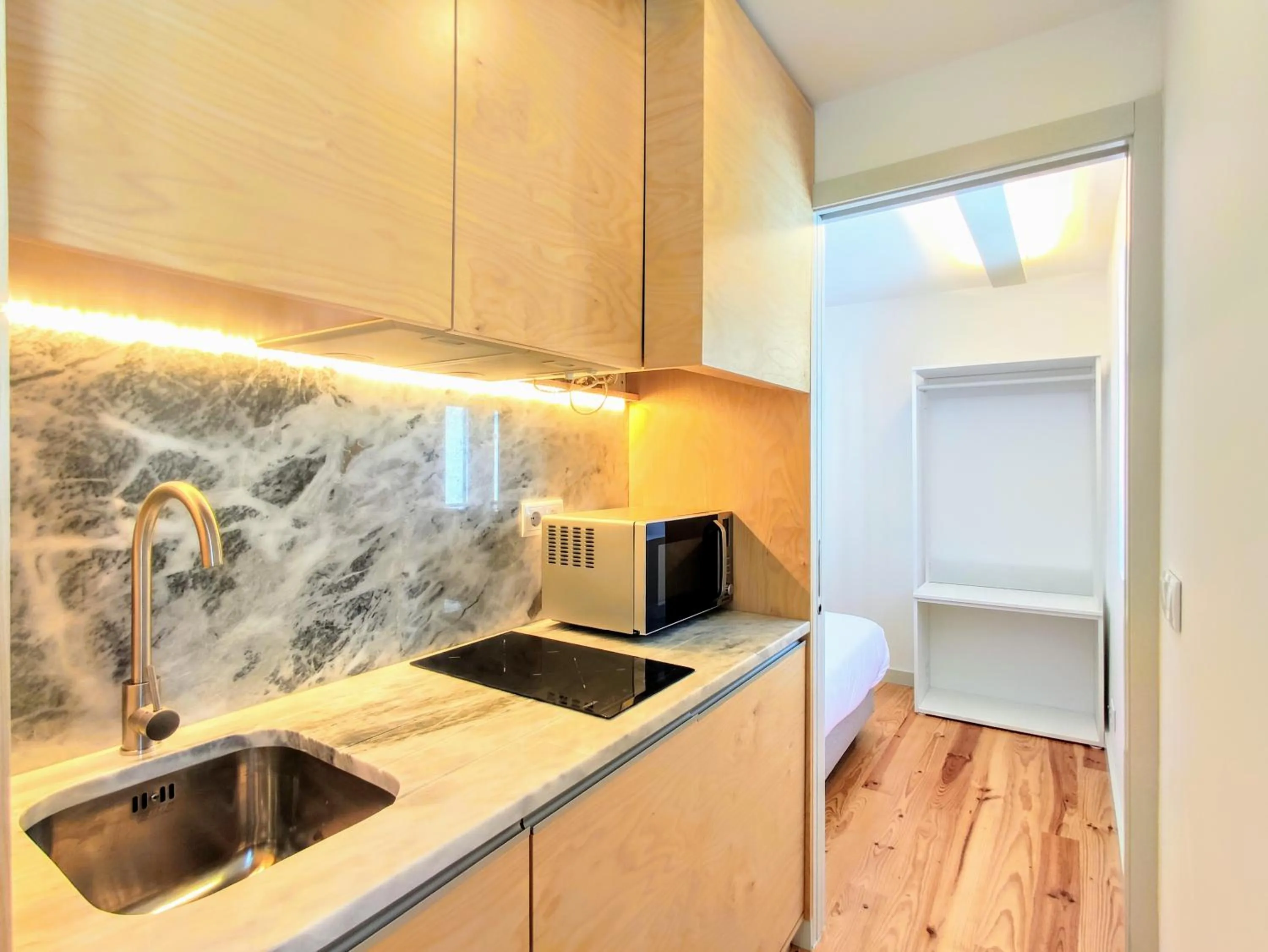 Kitchen or kitchenette in Bombarda Cinema Apartments