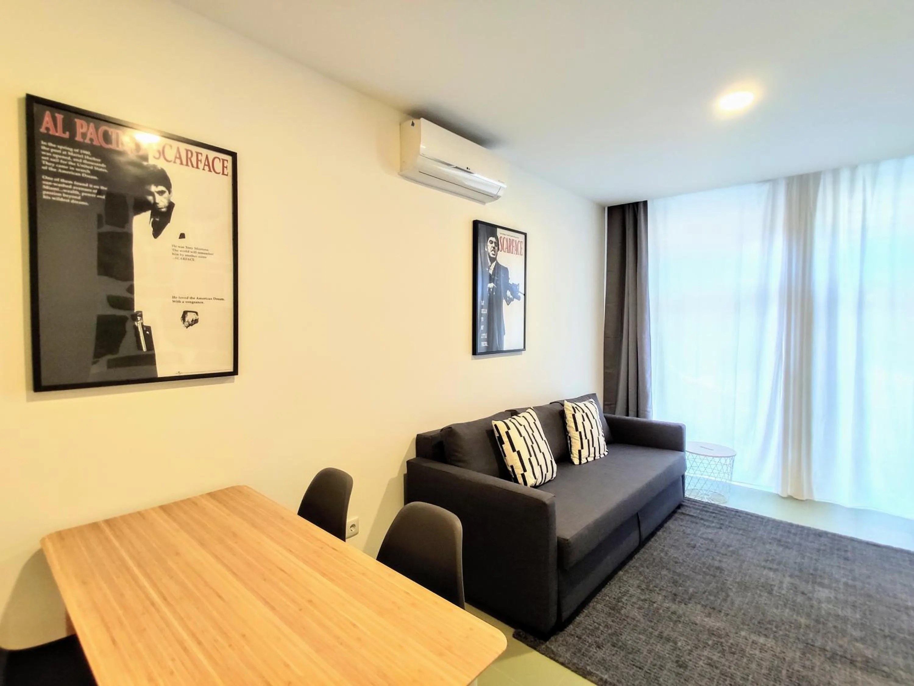 Living room in Bombarda Cinema Apartments