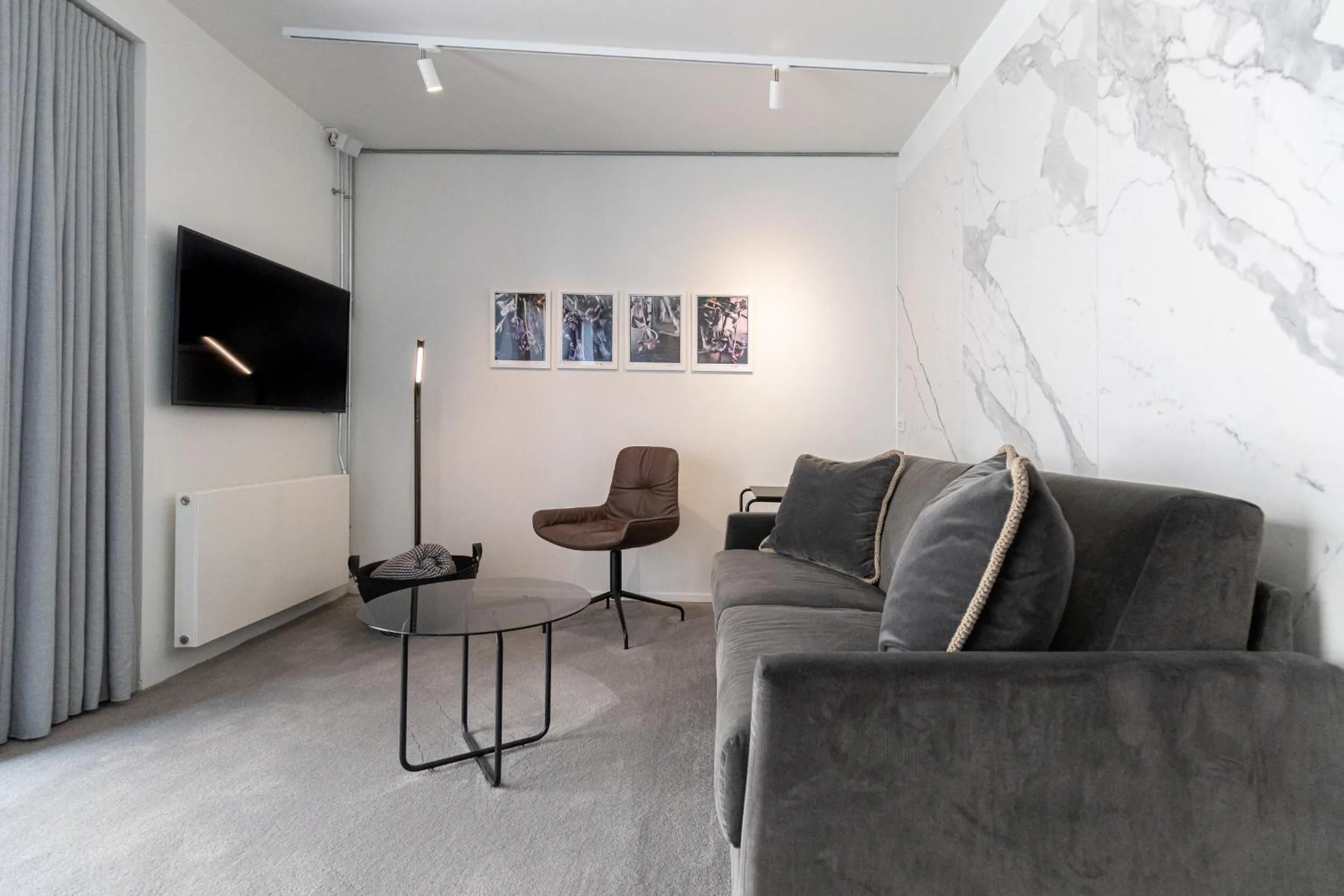 the Socialist, a Tribute Portfolio Hotel