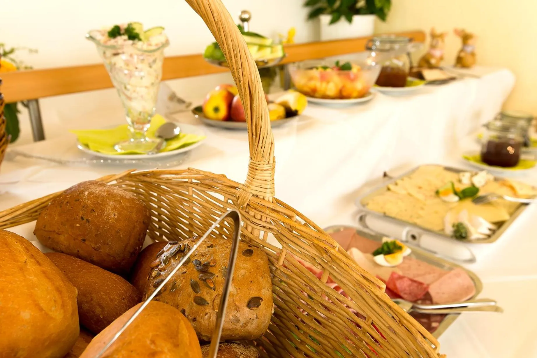 Food in Apart Hotel Gera