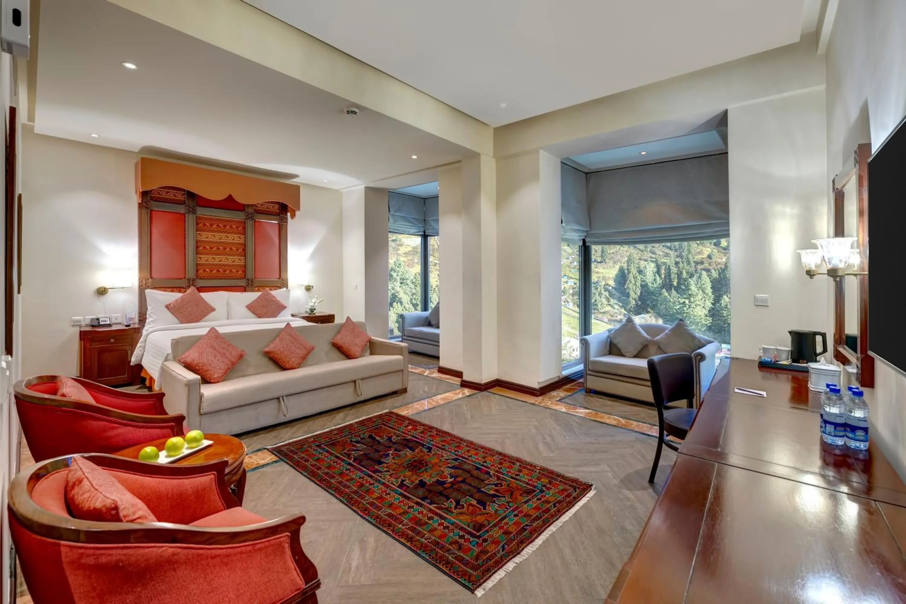 Bedroom, Bed in Pearl Continental Hotel Malam Jabba