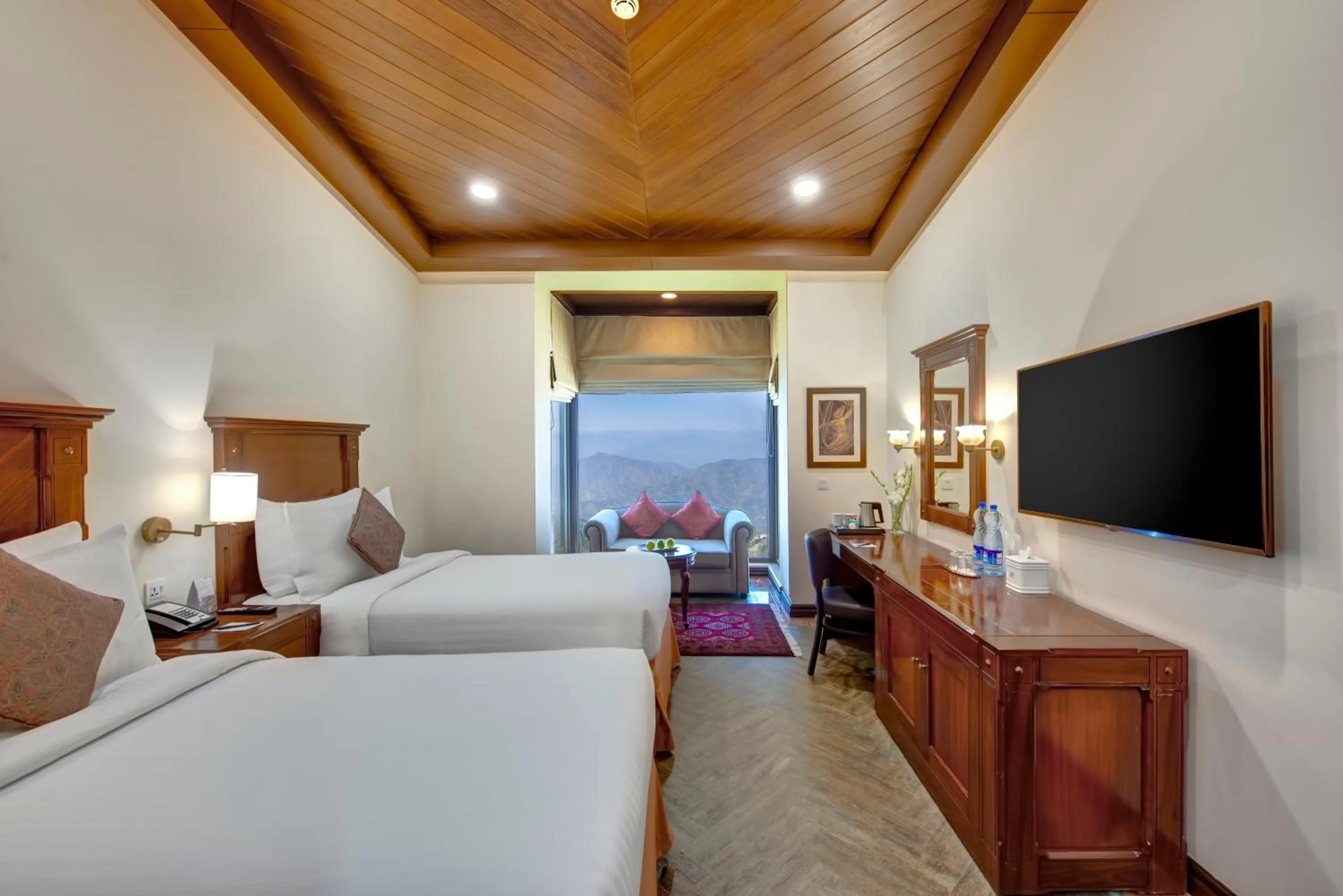 Bedroom, Bed in Pearl Continental Hotel Malam Jabba