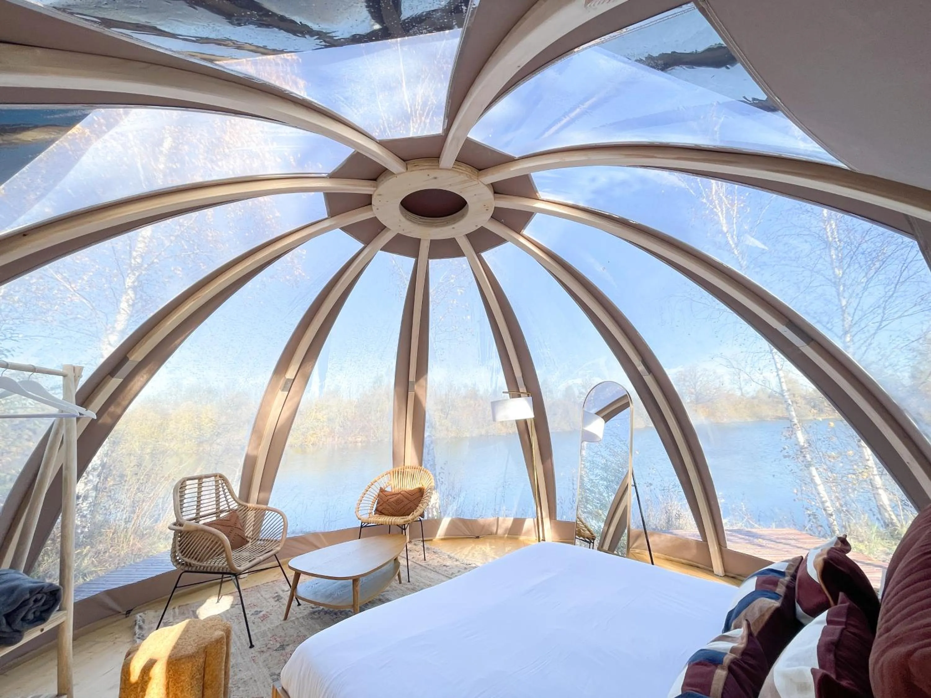 Photo of the whole room, Bed in Les Etangs de la Bassée