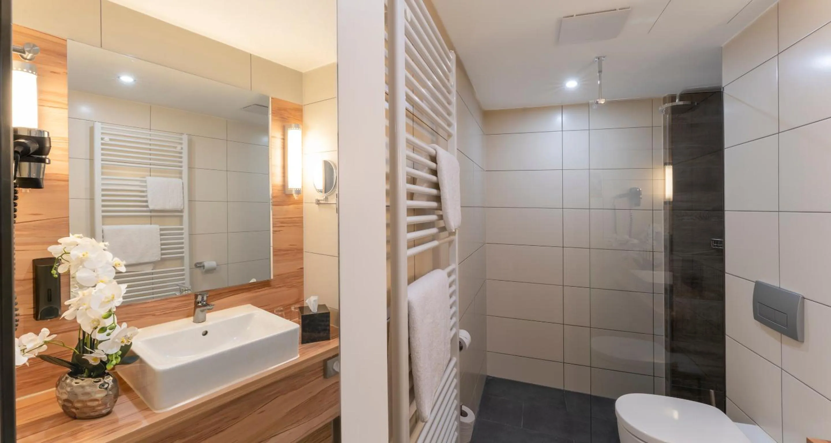 Bathroom in PLAZA Premium Columbus Bremen