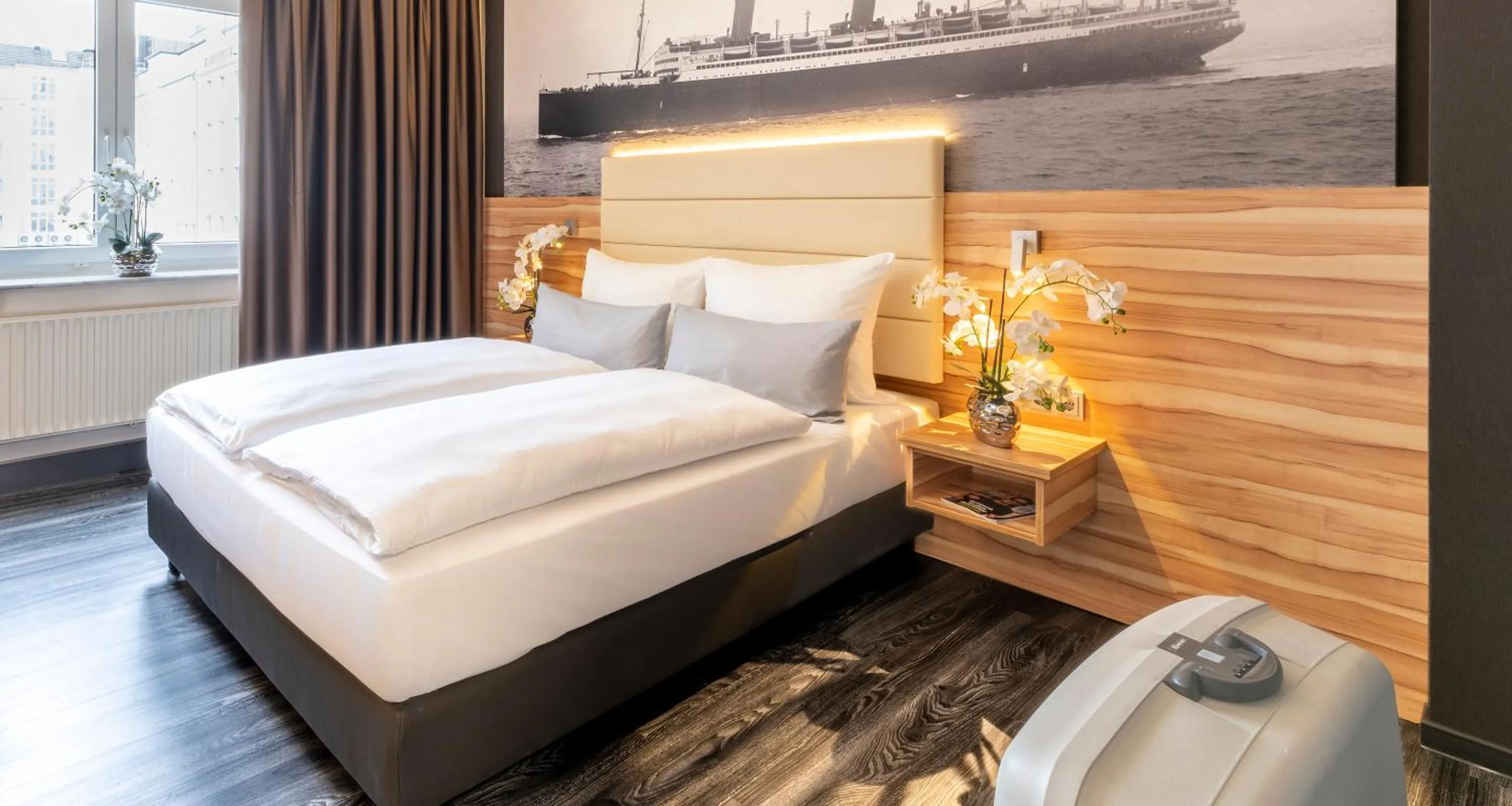 Photo of the whole room, Bed in PLAZA Premium Columbus Bremen