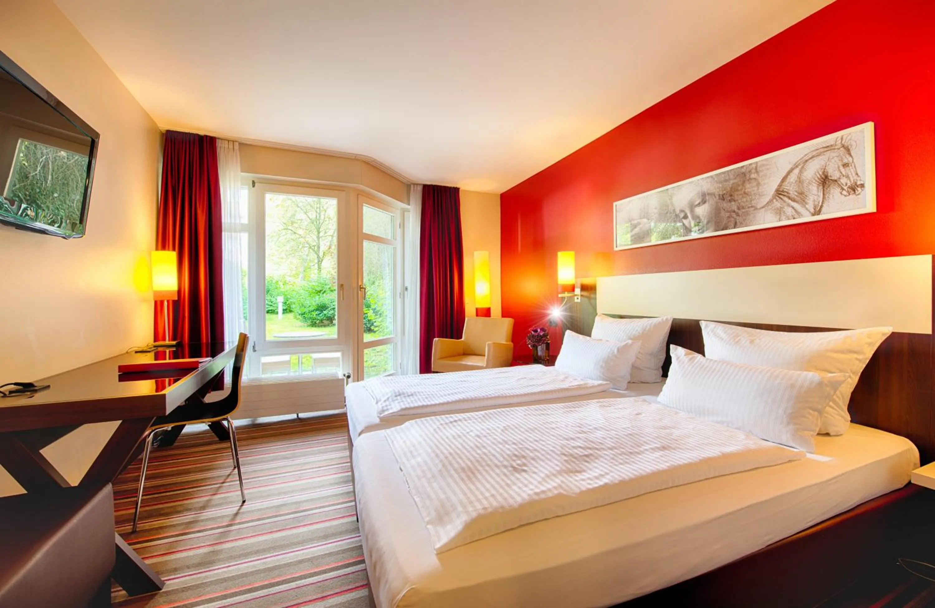 Bedroom, Bed in Leonardo Hotel München City West