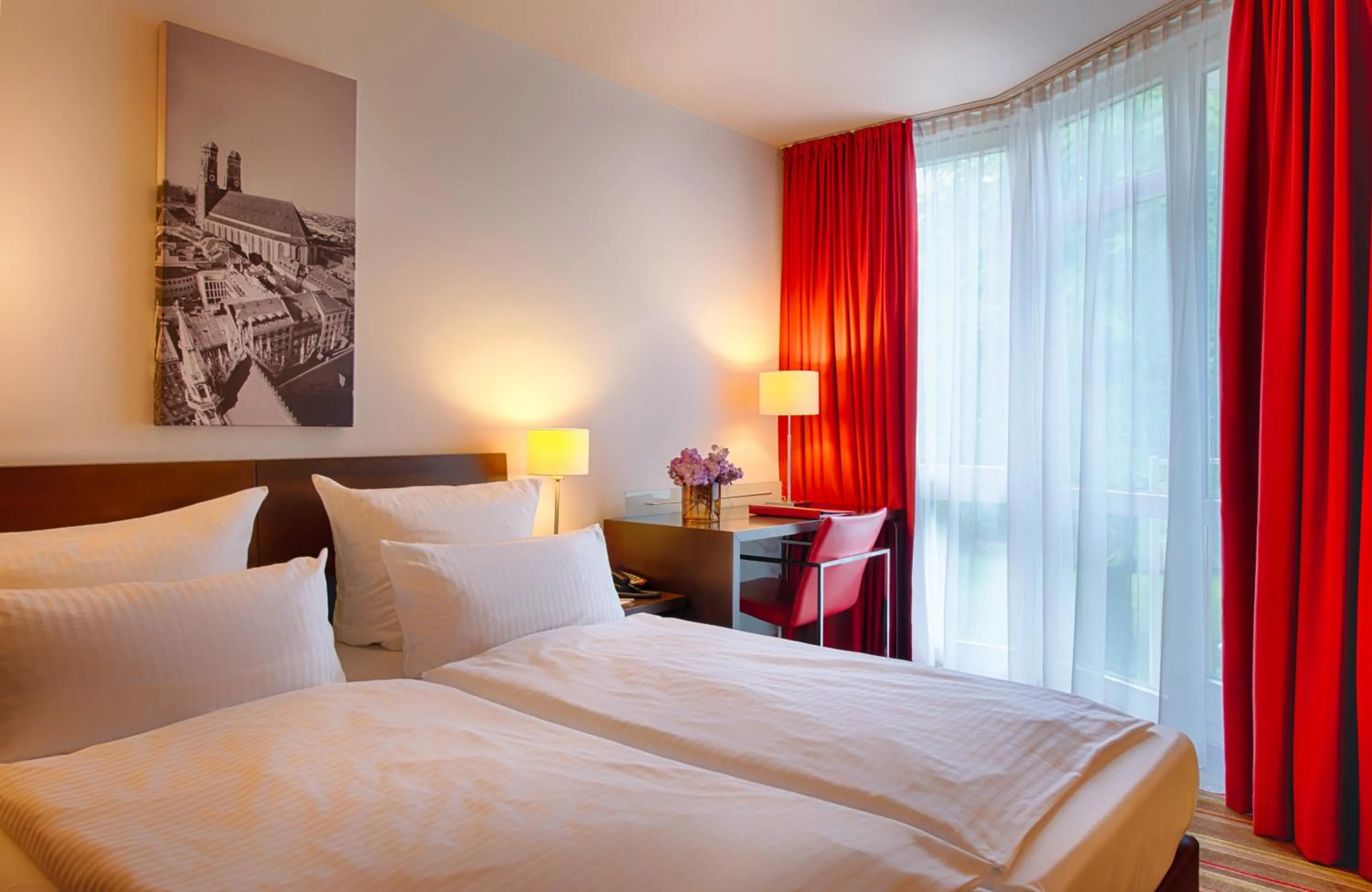 Bedroom, Bed in Leonardo Hotel München City West