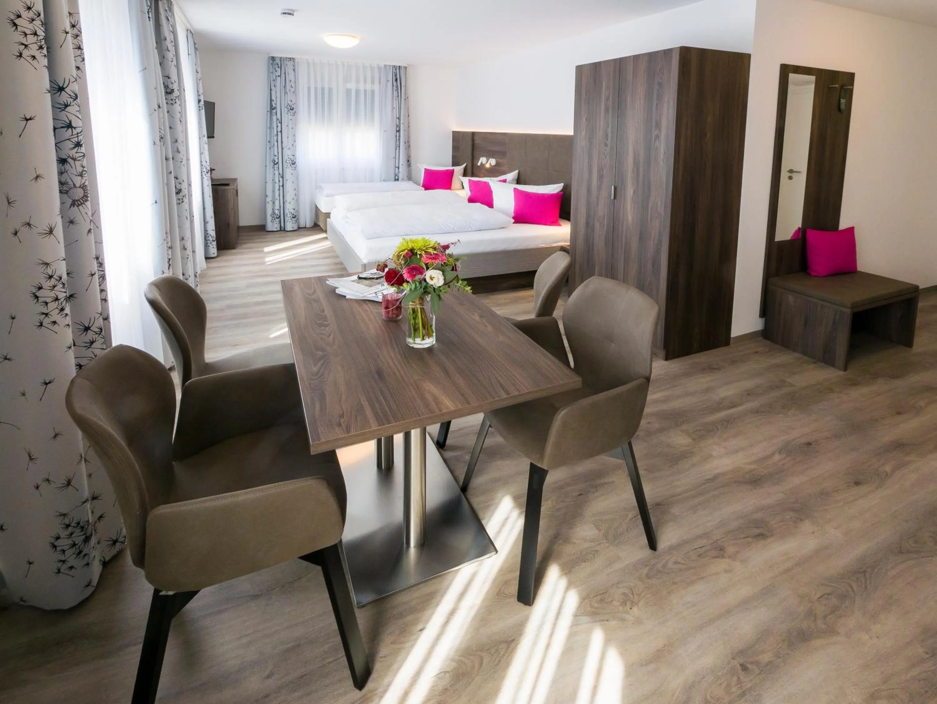 Bedroom in Hotel Löwen Garni - B&B