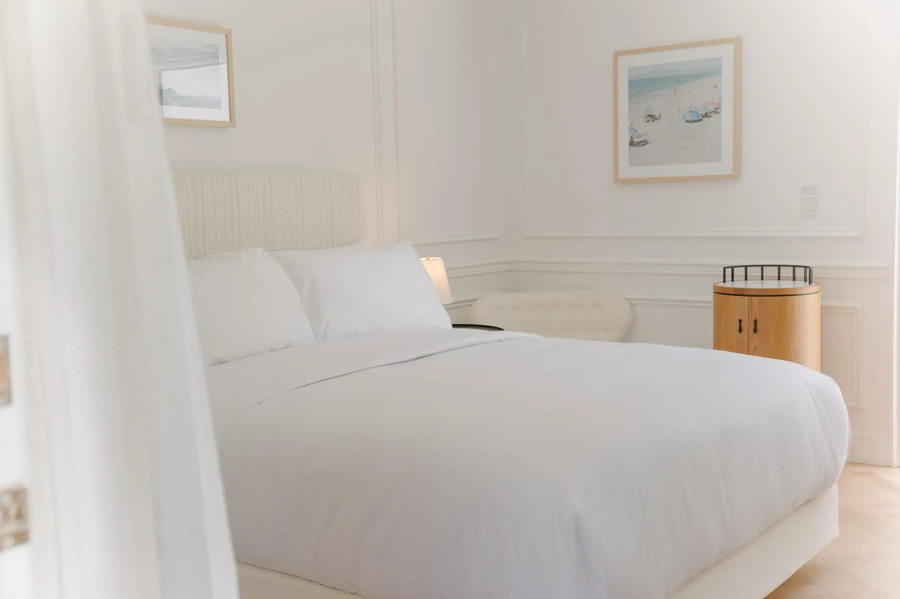 Deluxe Single Room - single occupancy in Cara Hotel Deluxe Single Room - single occupancy in Cara Hotel