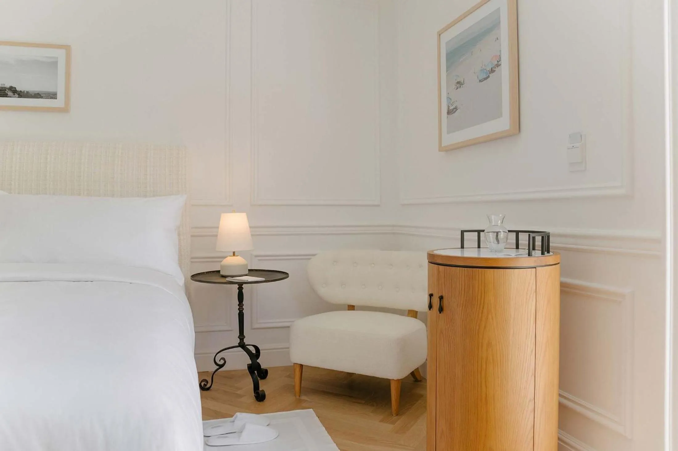 Bedroom, Bed in Cara Hotel