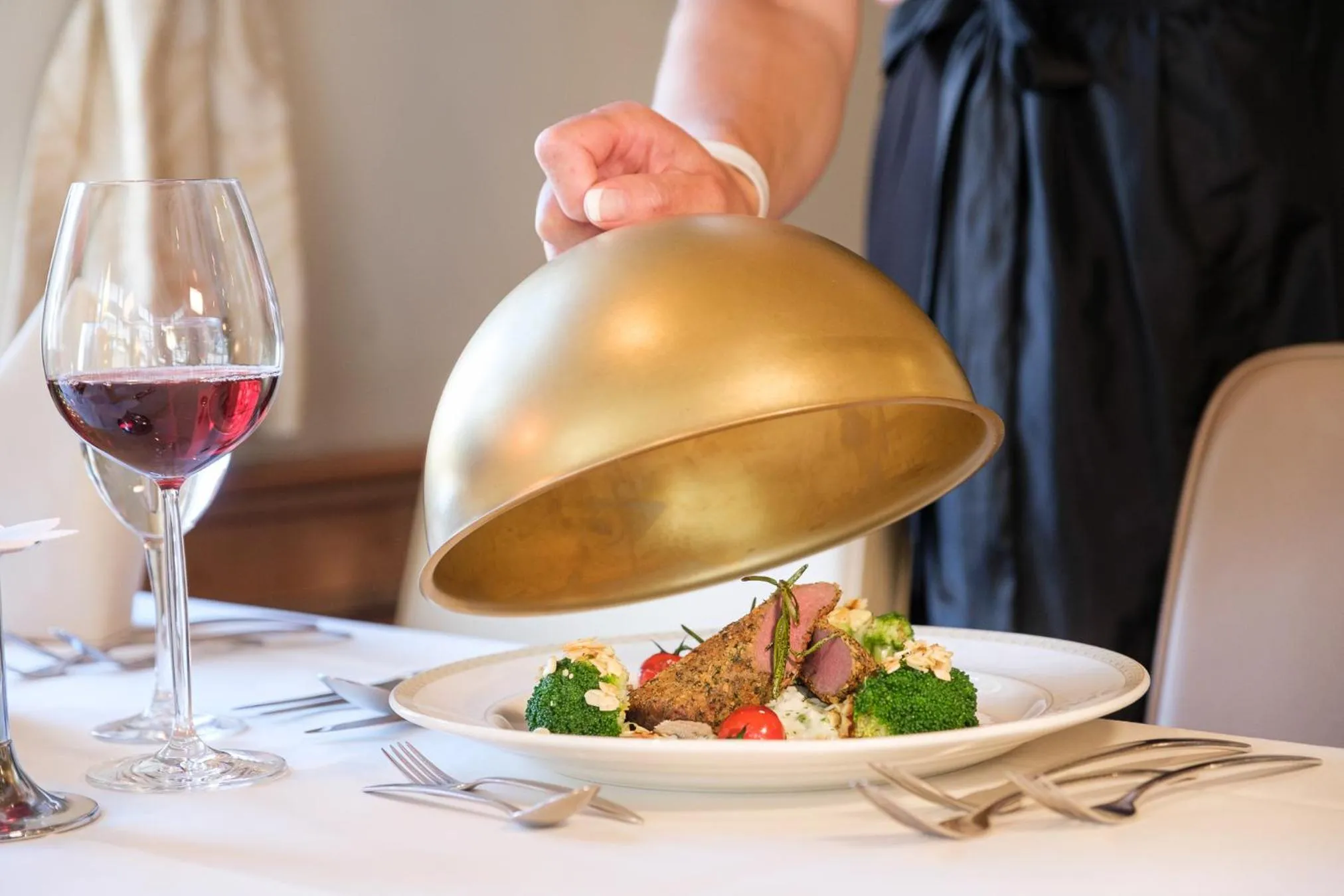 Restaurant/places to eat in Hotel Mohren