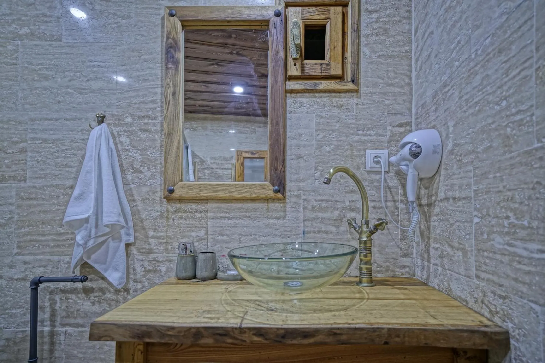 Bathroom in Vigneron Cave Hotel