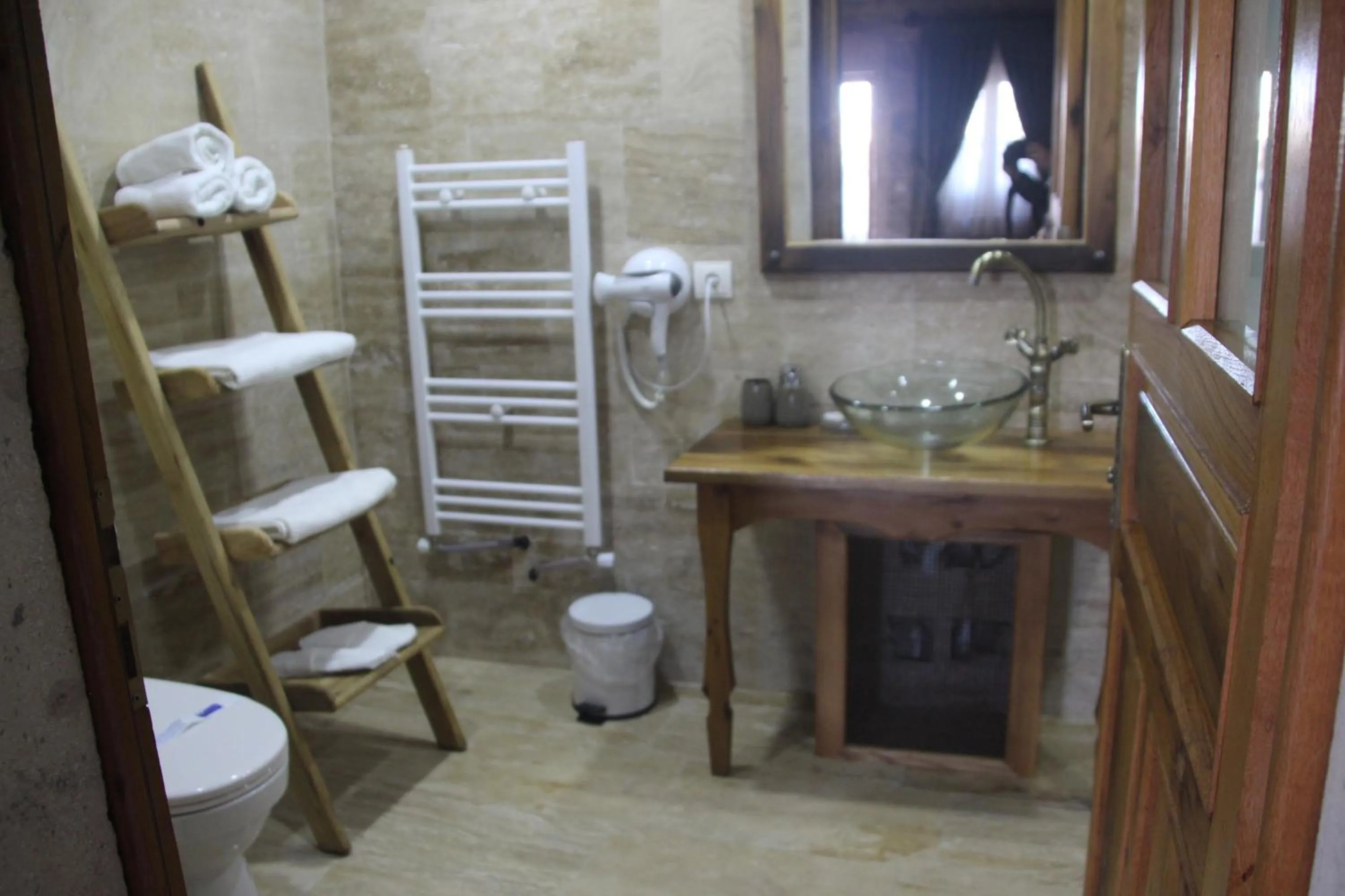 Bathroom in Vigneron Cave Hotel