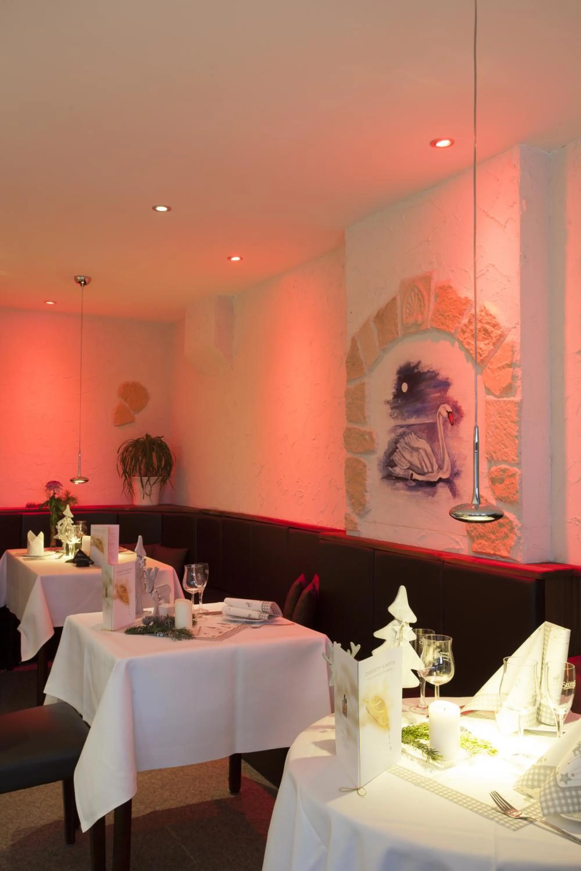 Restaurant/places to eat in Hotel-Pension Am Schwanenteich