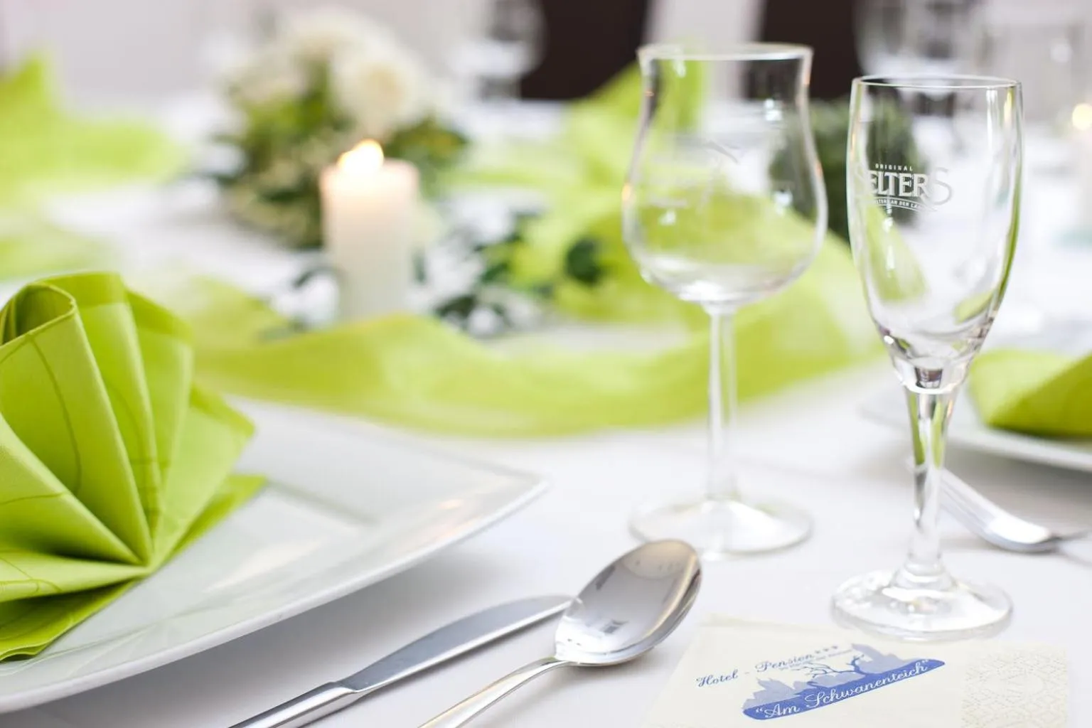 Restaurant/places to eat in Hotel-Pension Am Schwanenteich