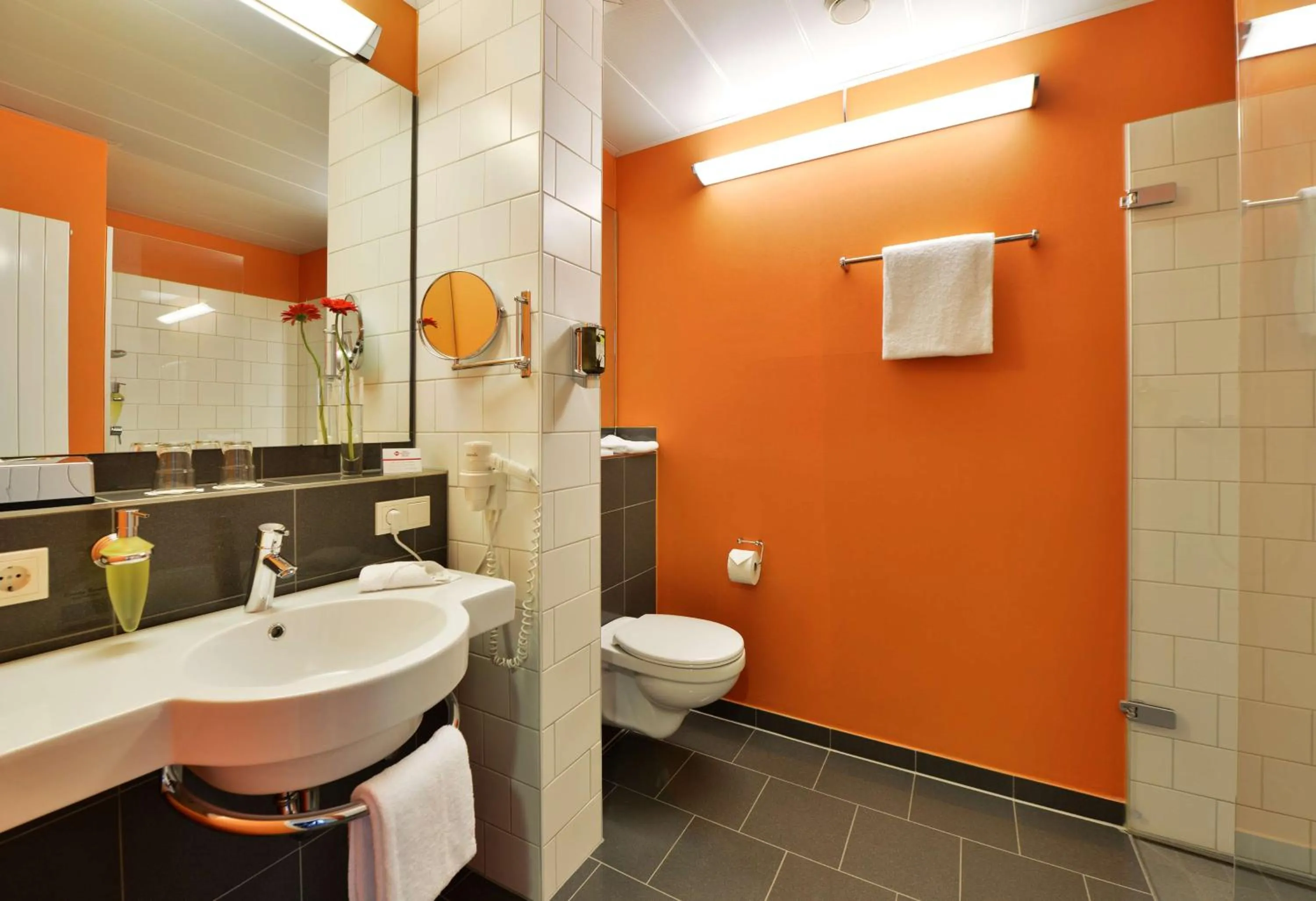 Bathroom in Best Western Plus Konrad Zuse Hotel